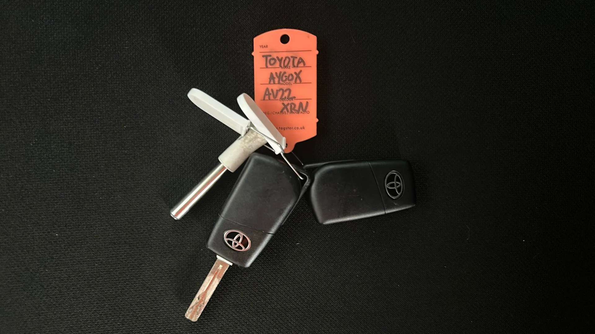 2022 TOYOTA AYGO X 2022 TOYOTA AYGO X