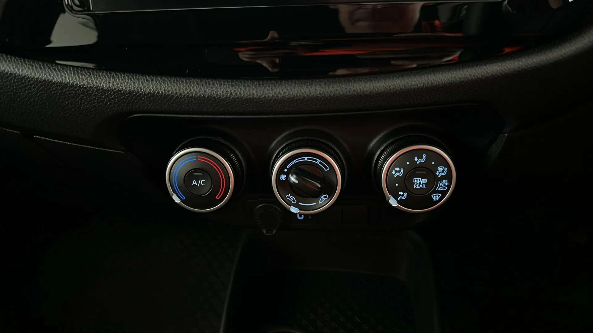 2024 TOYOTA AYGO X 2024 TOYOTA AYGO X