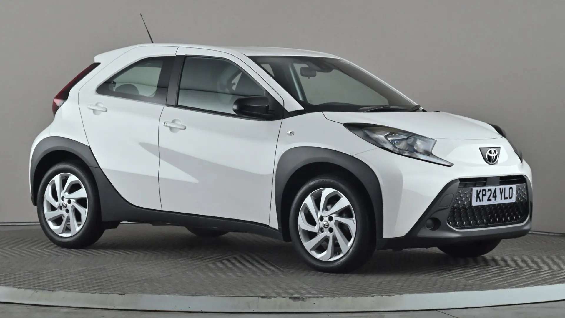 A 2024 TOYOTA AYGO X 1.0 VVT-i Pure A 2024 TOYOTA AYGO X 1.0 VVT-i Pure