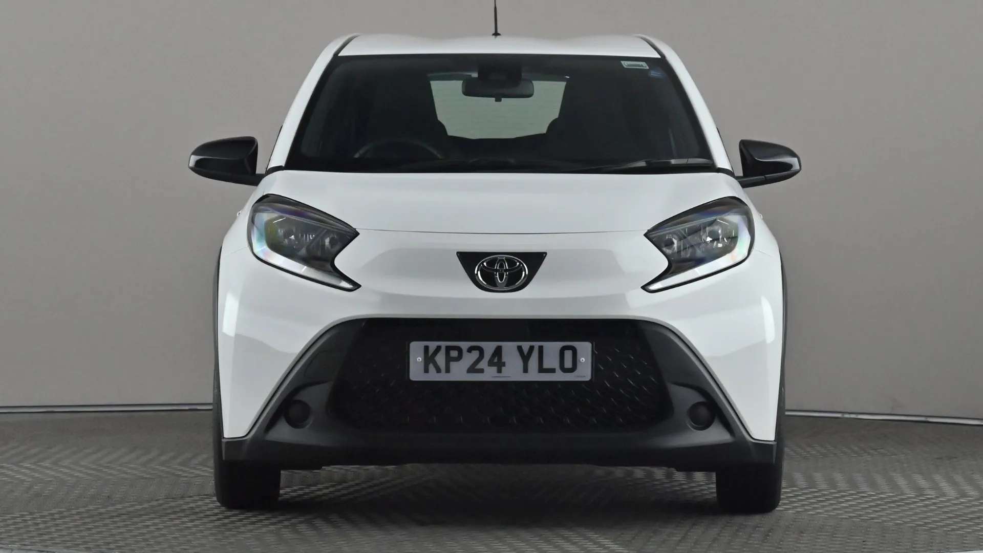 A 2024 TOYOTA AYGO X 1.0 VVT-i Pure A 2024 TOYOTA AYGO X 1.0 VVT-i Pure