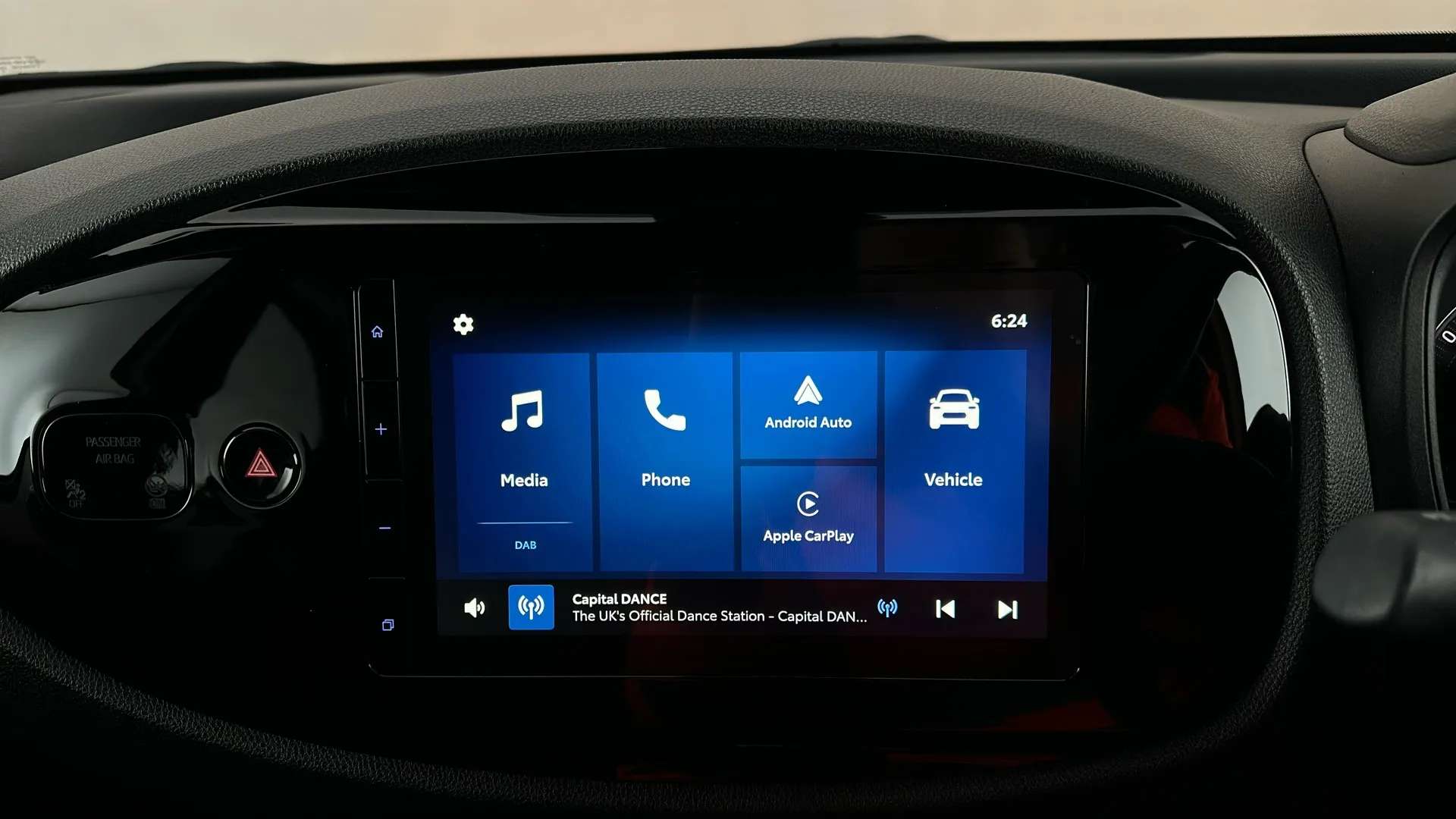 2024 TOYOTA AYGO X 2024 TOYOTA AYGO X