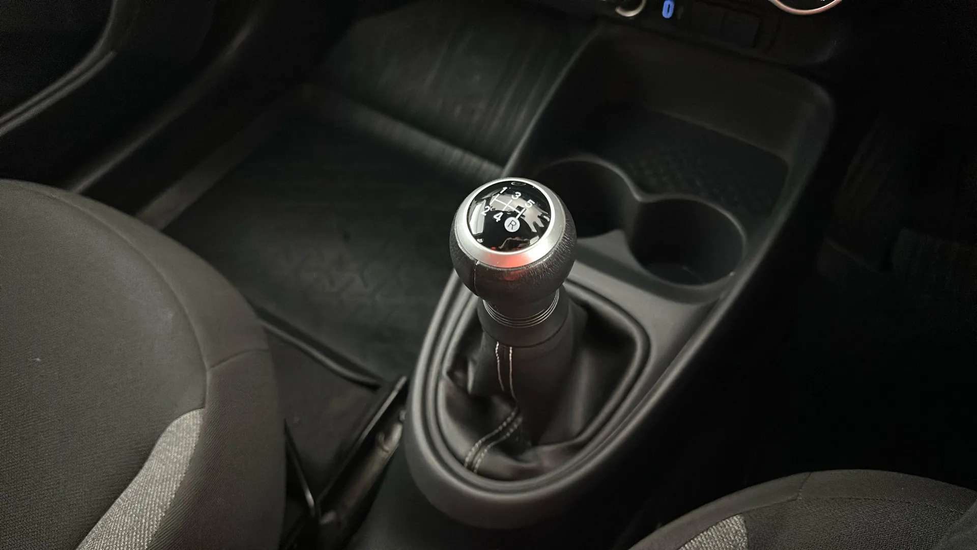 2024 TOYOTA AYGO X 2024 TOYOTA AYGO X