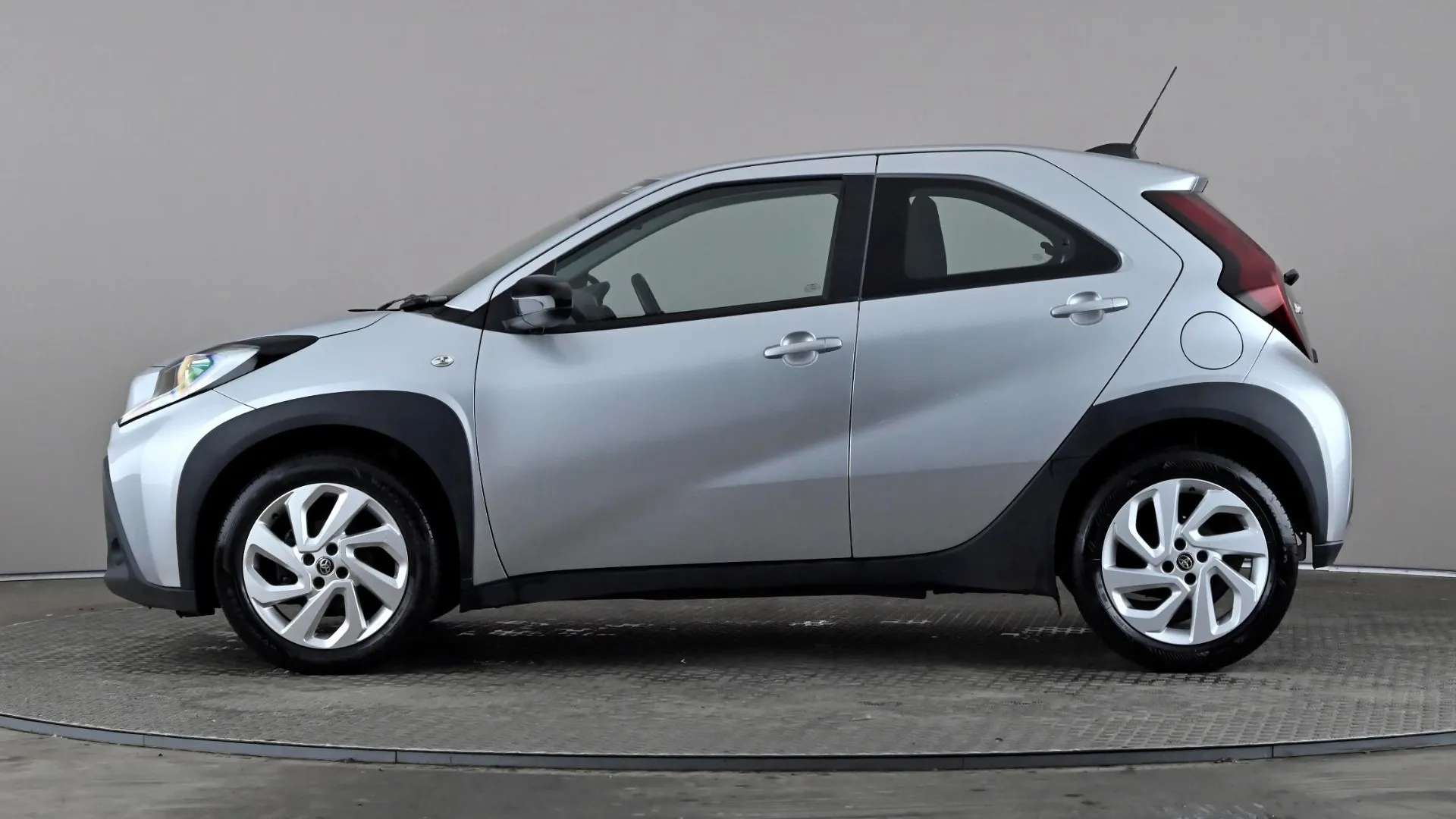 A 2023 TOYOTA AYGO X 1.0 VVT-i Pure A 2023 TOYOTA AYGO X 1.0 VVT-i Pure