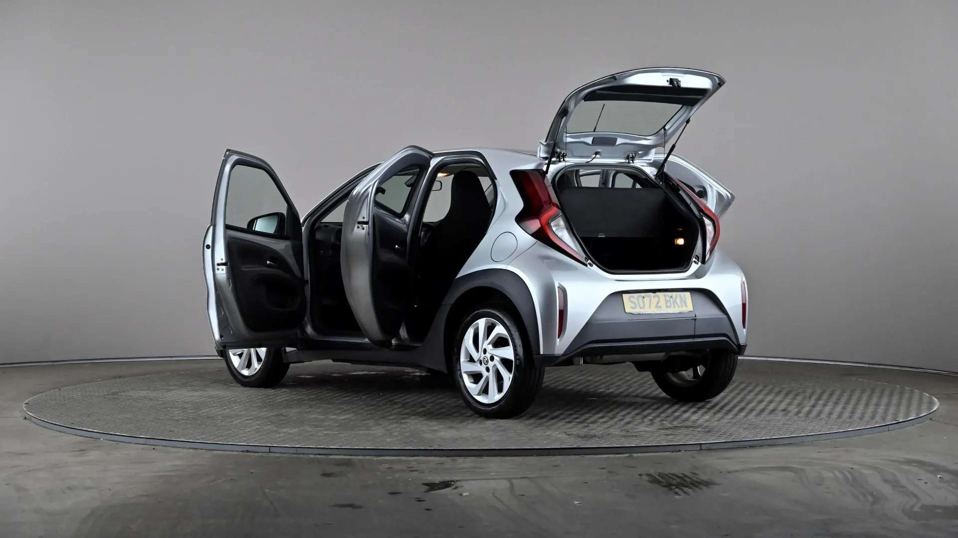 2023 TOYOTA AYGO X 2023 TOYOTA AYGO X