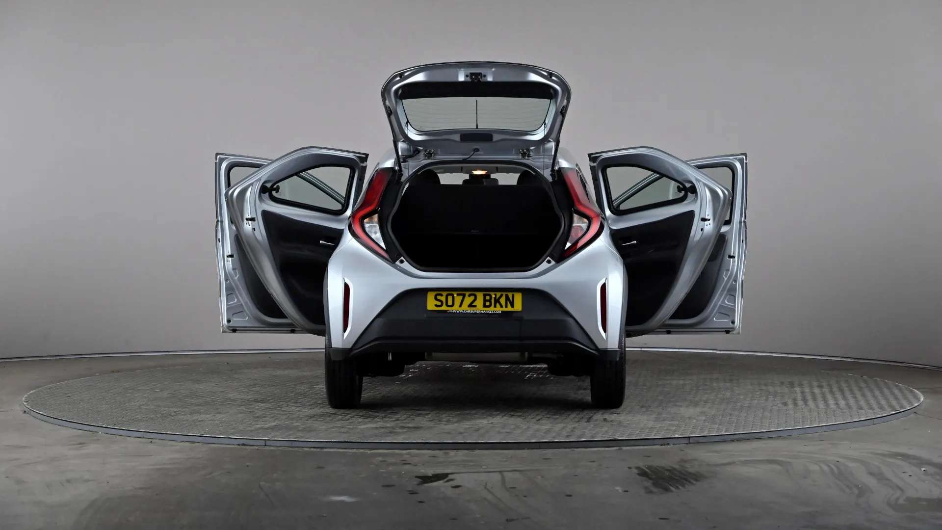 2023 TOYOTA AYGO X 2023 TOYOTA AYGO X