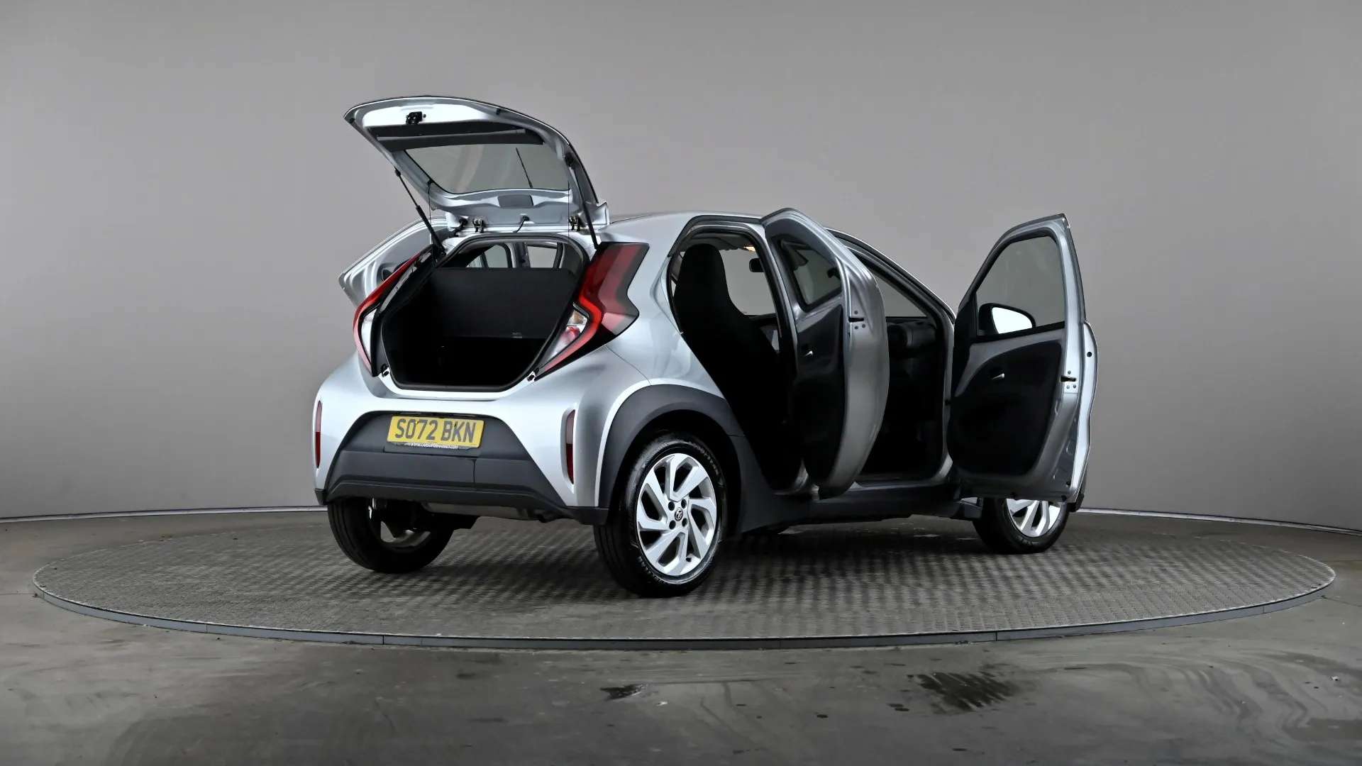 2023 TOYOTA AYGO X 2023 TOYOTA AYGO X