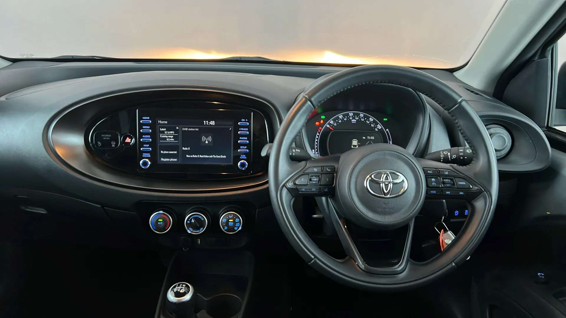 2023 TOYOTA AYGO X 2023 TOYOTA AYGO X