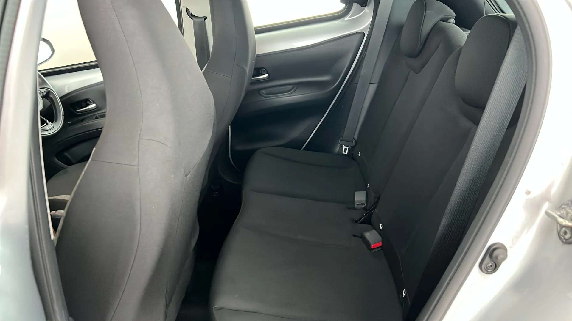 2023 TOYOTA AYGO X 2023 TOYOTA AYGO X