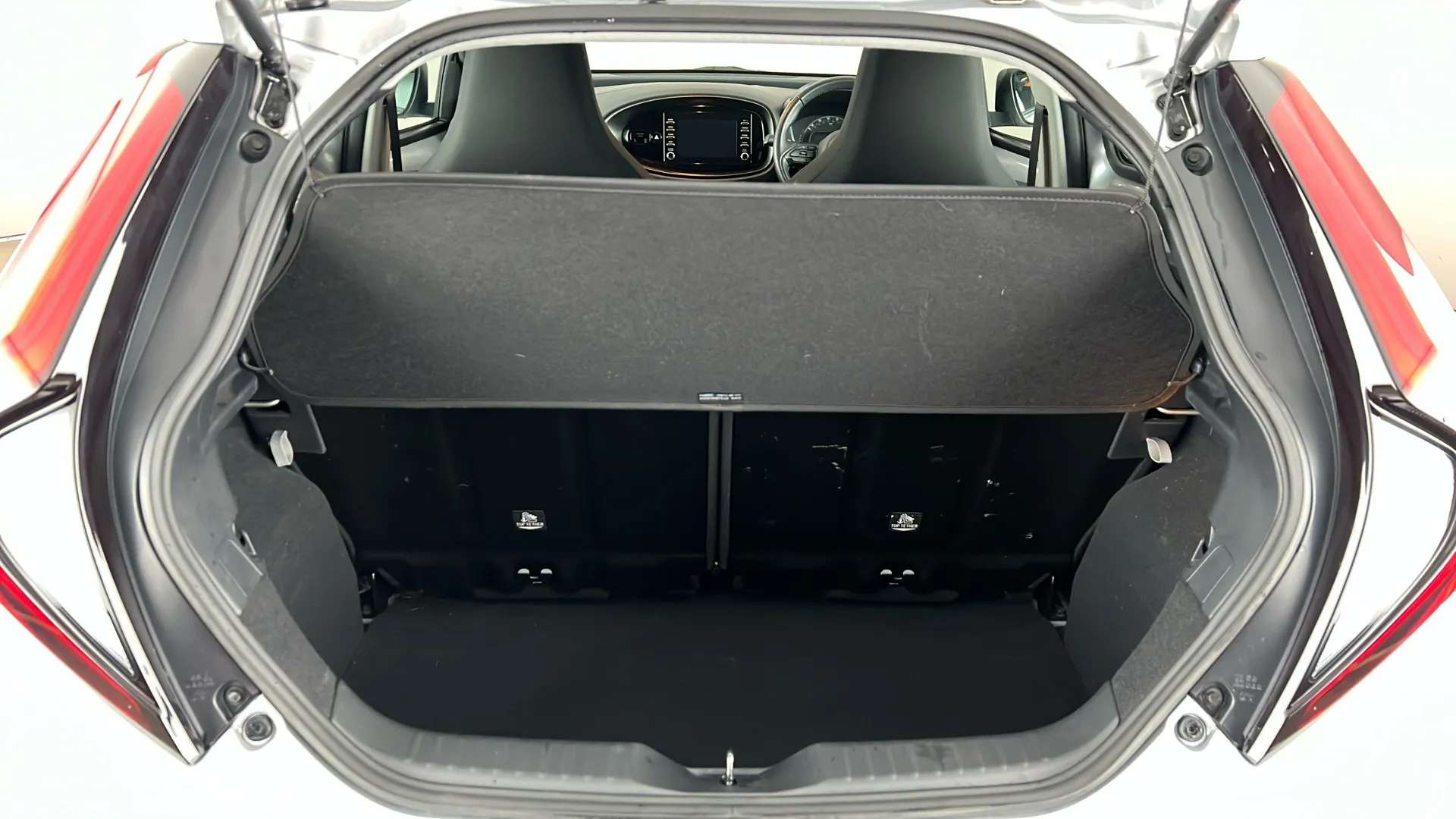 2023 TOYOTA AYGO X 2023 TOYOTA AYGO X