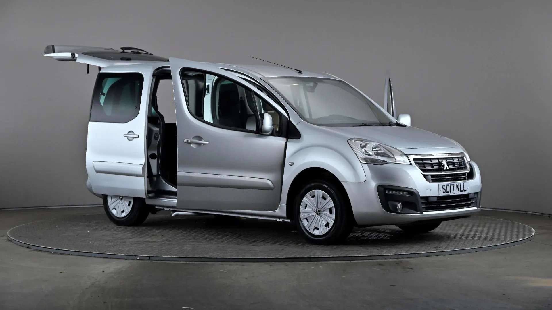 2017 PEUGEOT PARTNER TEPEE 2017 PEUGEOT PARTNER TEPEE