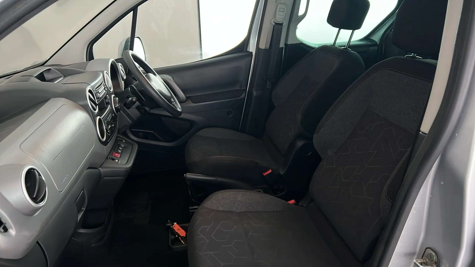 2017 PEUGEOT PARTNER TEPEE 2017 PEUGEOT PARTNER TEPEE