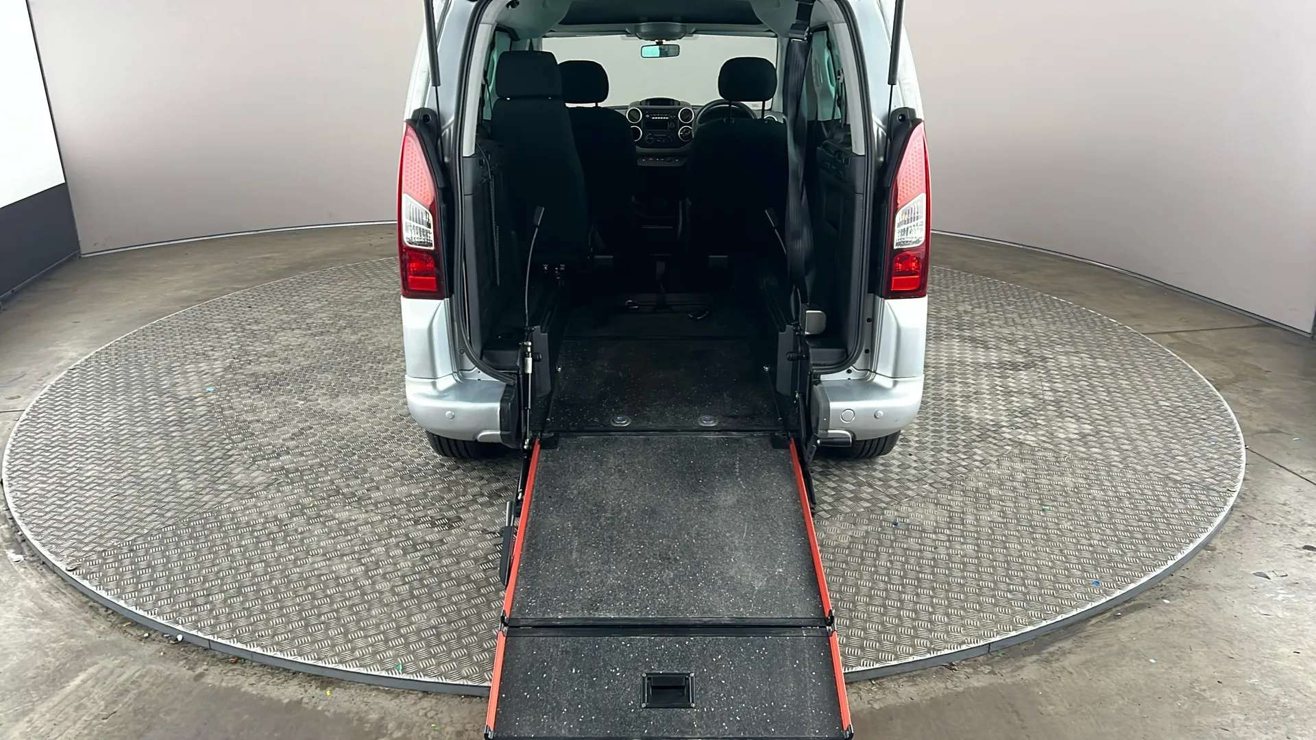 2017 PEUGEOT PARTNER TEPEE 2017 PEUGEOT PARTNER TEPEE