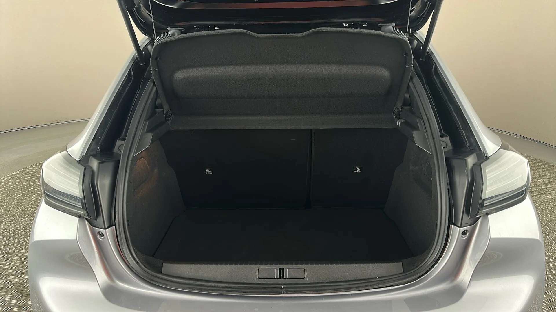 2024 PEUGEOT 208 2024 PEUGEOT 208