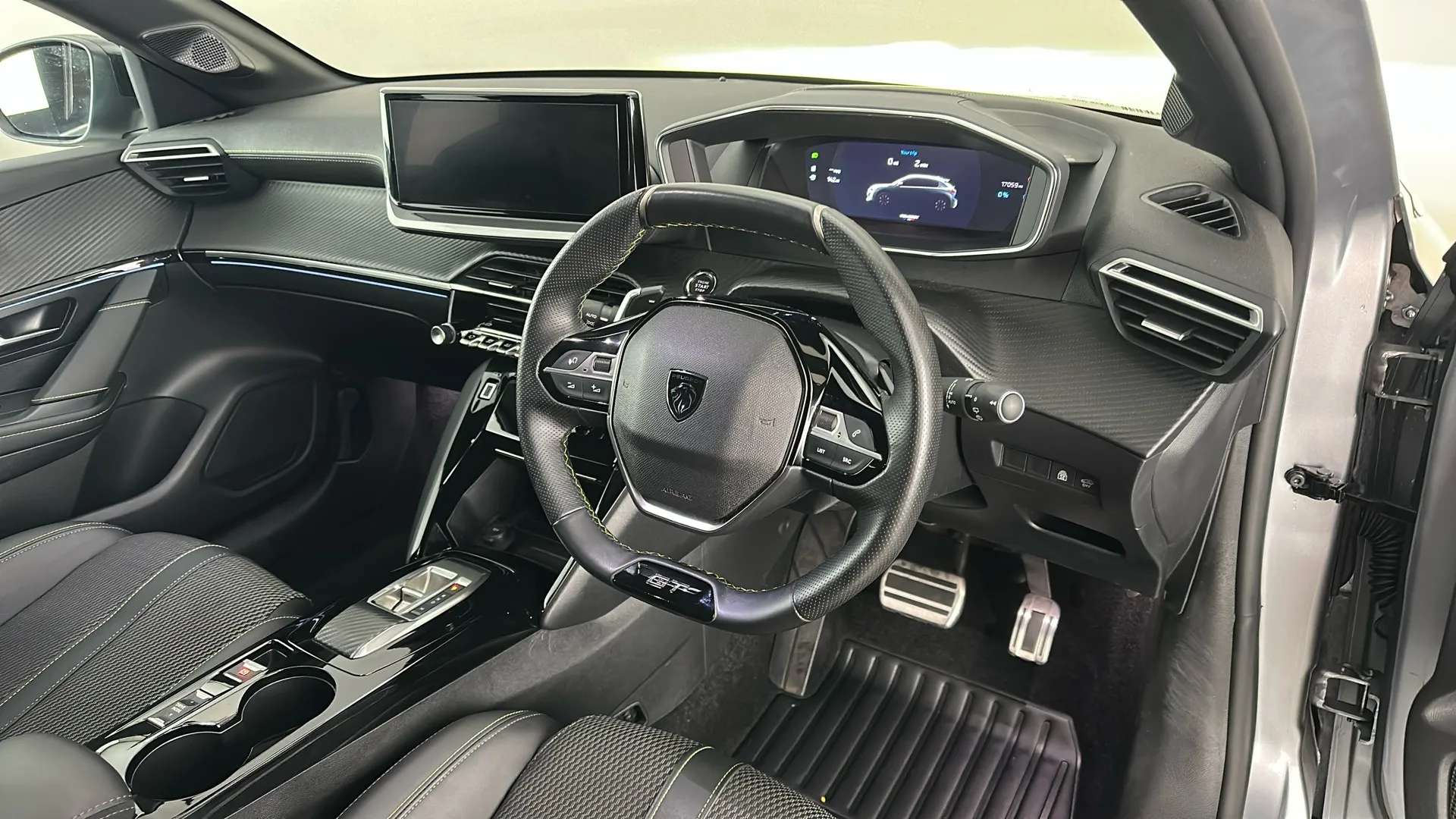 2024 PEUGEOT 208 2024 PEUGEOT 208