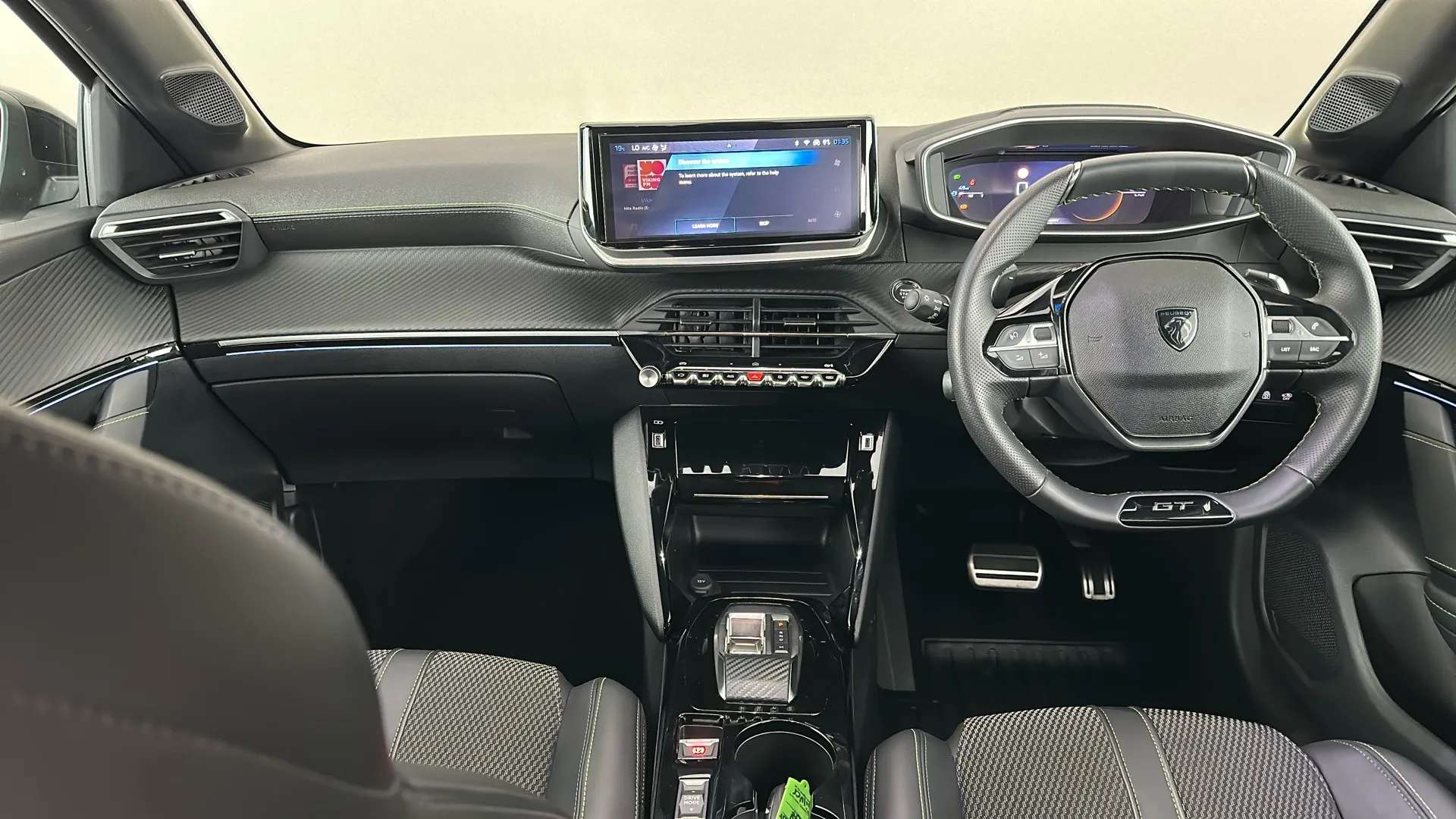 2025 PEUGEOT 208 2025 PEUGEOT 208