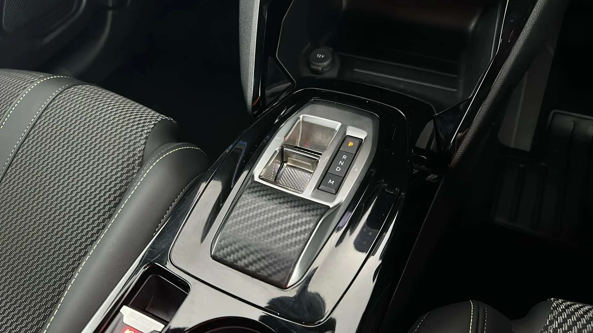 2025 PEUGEOT 208 2025 PEUGEOT 208