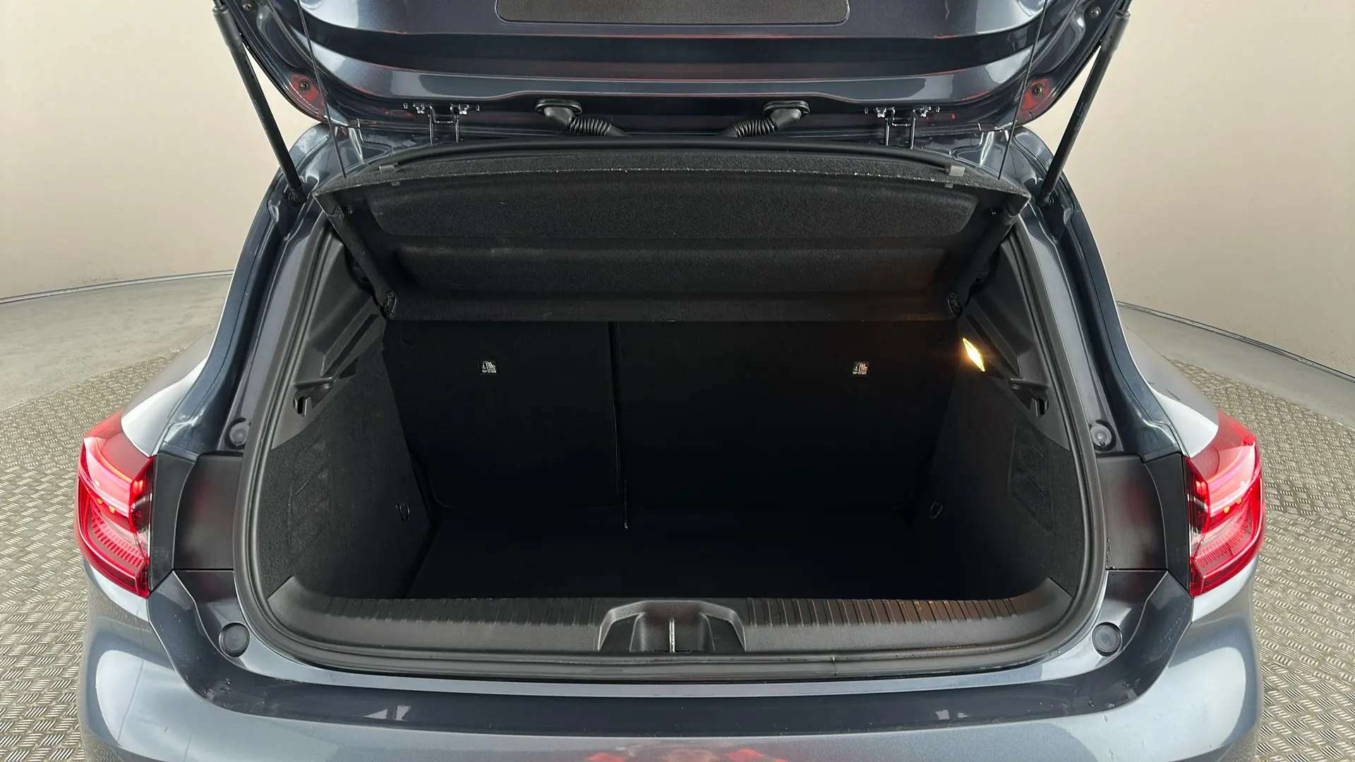 2021 RENAULT CLIO 2021 RENAULT CLIO