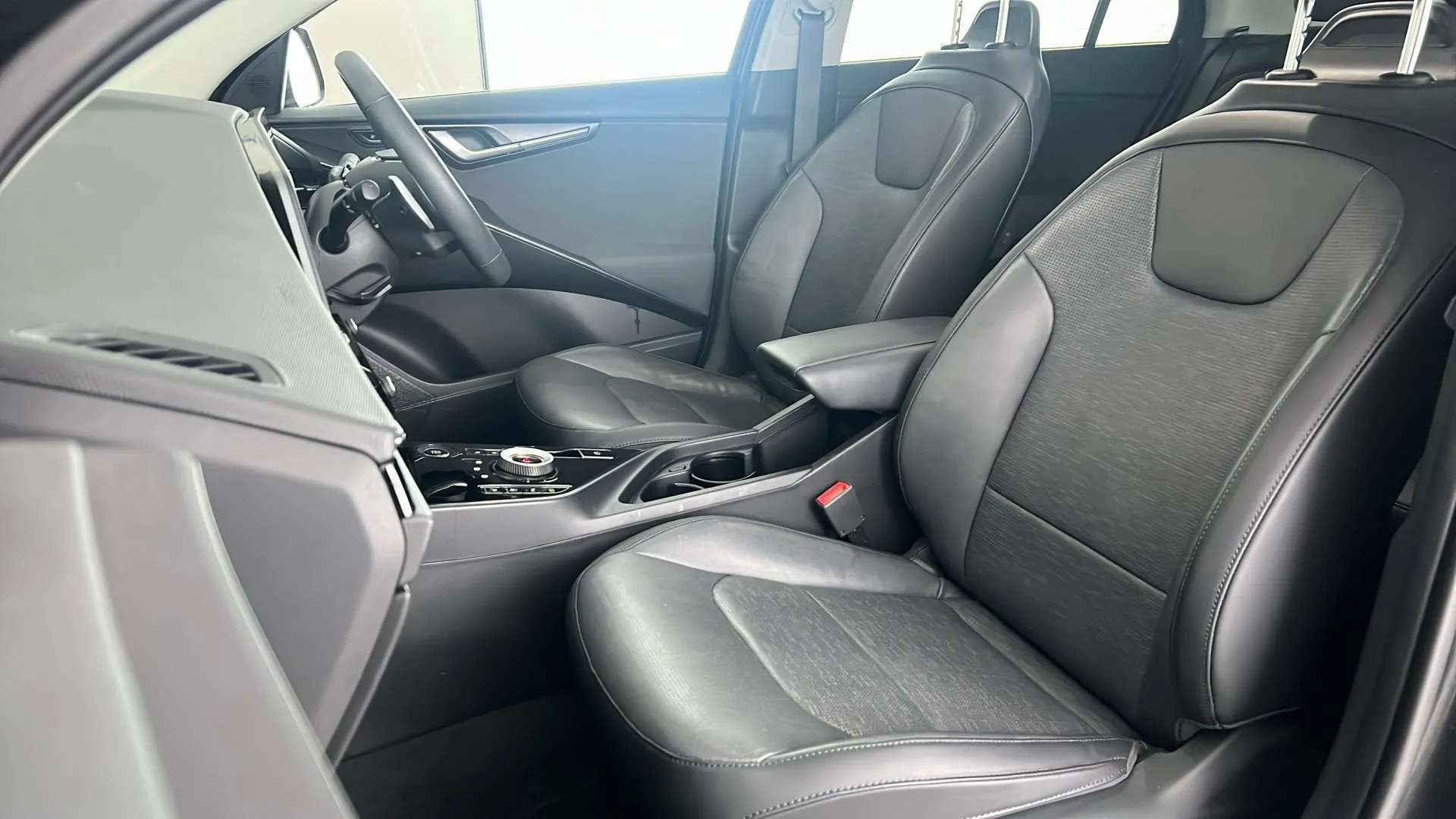 2023 KIA NIRO 2023 KIA NIRO