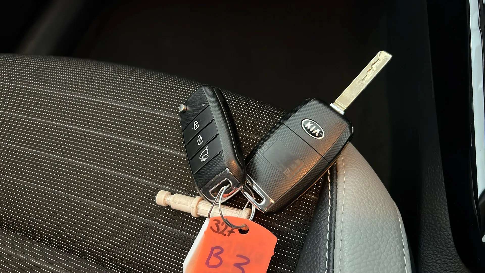 2019 KIA STONIC 2019 KIA STONIC