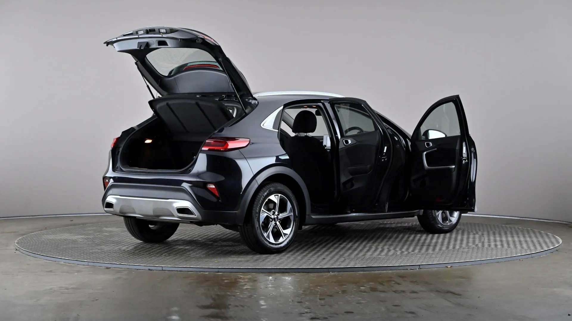 2021 KIA XCEED 2021 KIA XCEED