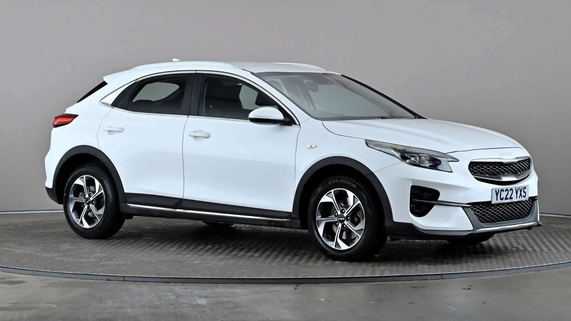 A 2022 KIA XCEED 1.0T GDi ISG 2 A 2022 KIA XCEED 1.0T GDi ISG 2