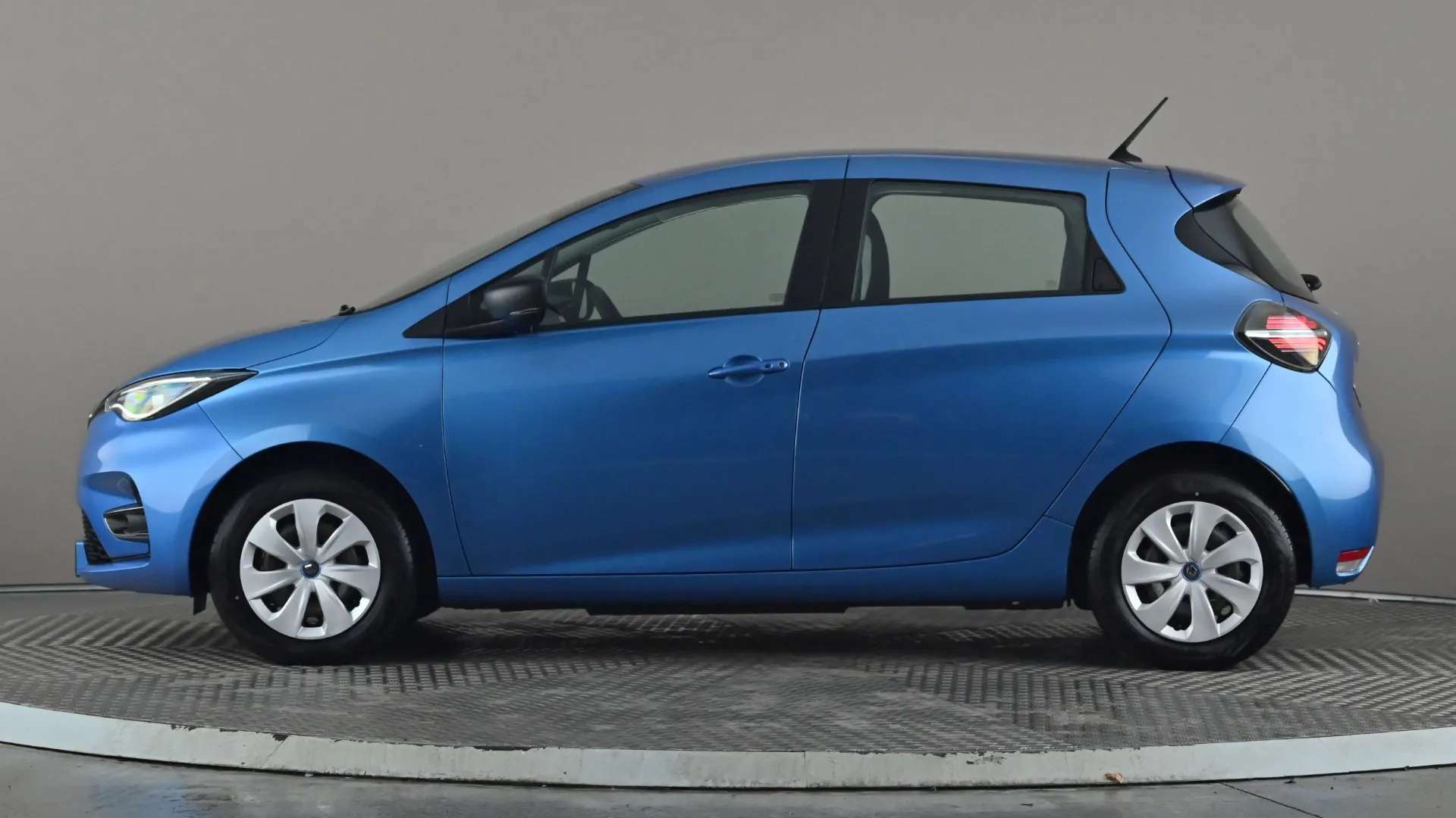 A 2021 RENAULT ZOE 80kW i Play R110 50kWh Auto A 2021 RENAULT ZOE 80kW i Play R110 50kWh Auto