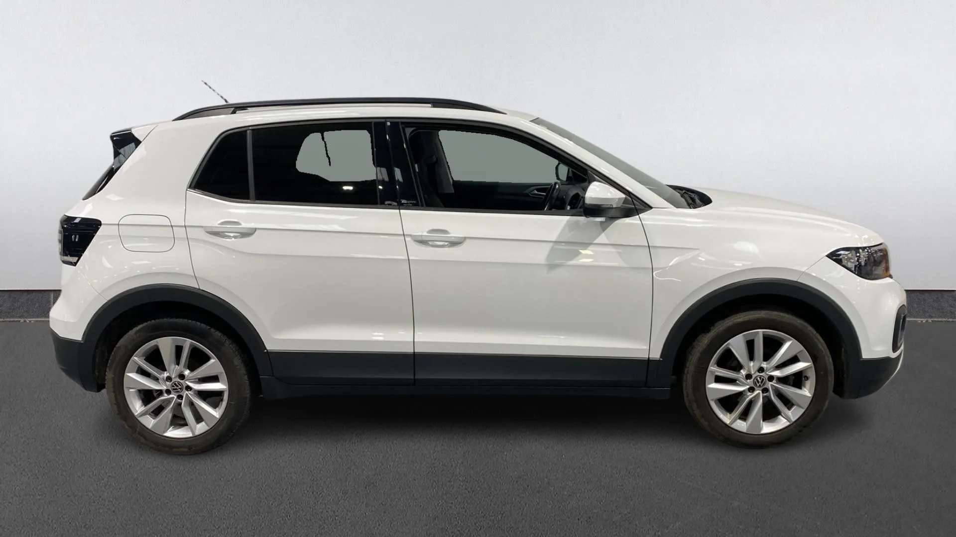 A 2021 VOLKSWAGEN T-CROSS 1.0 TSI 110 Active DSG A 2021 VOLKSWAGEN T-CROSS 1.0 TSI 110 Active DSG