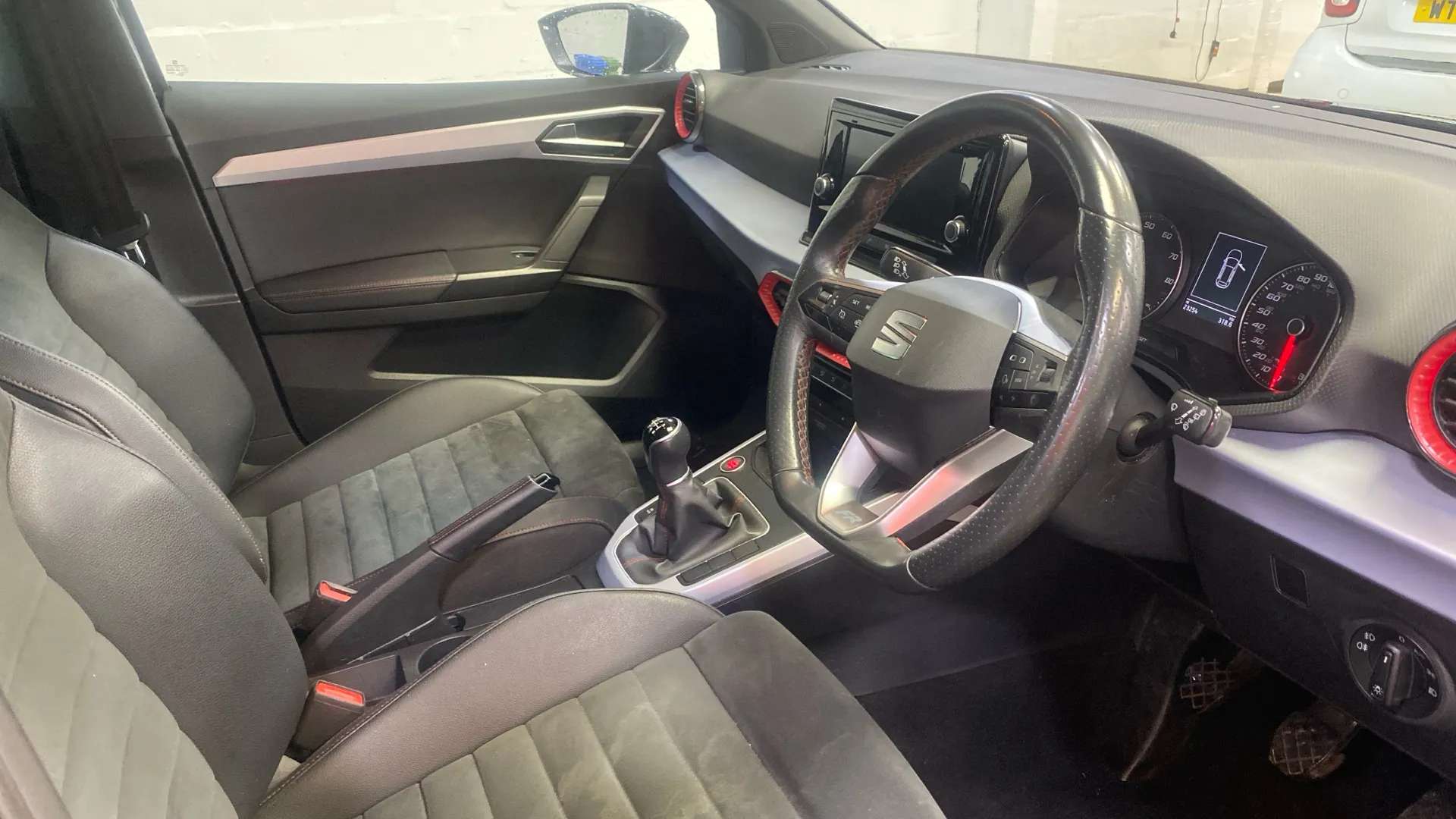 A 2023 SEAT ARONA 1.0 TSI 110 FR Edition A 2023 SEAT ARONA 1.0 TSI 110 FR Edition