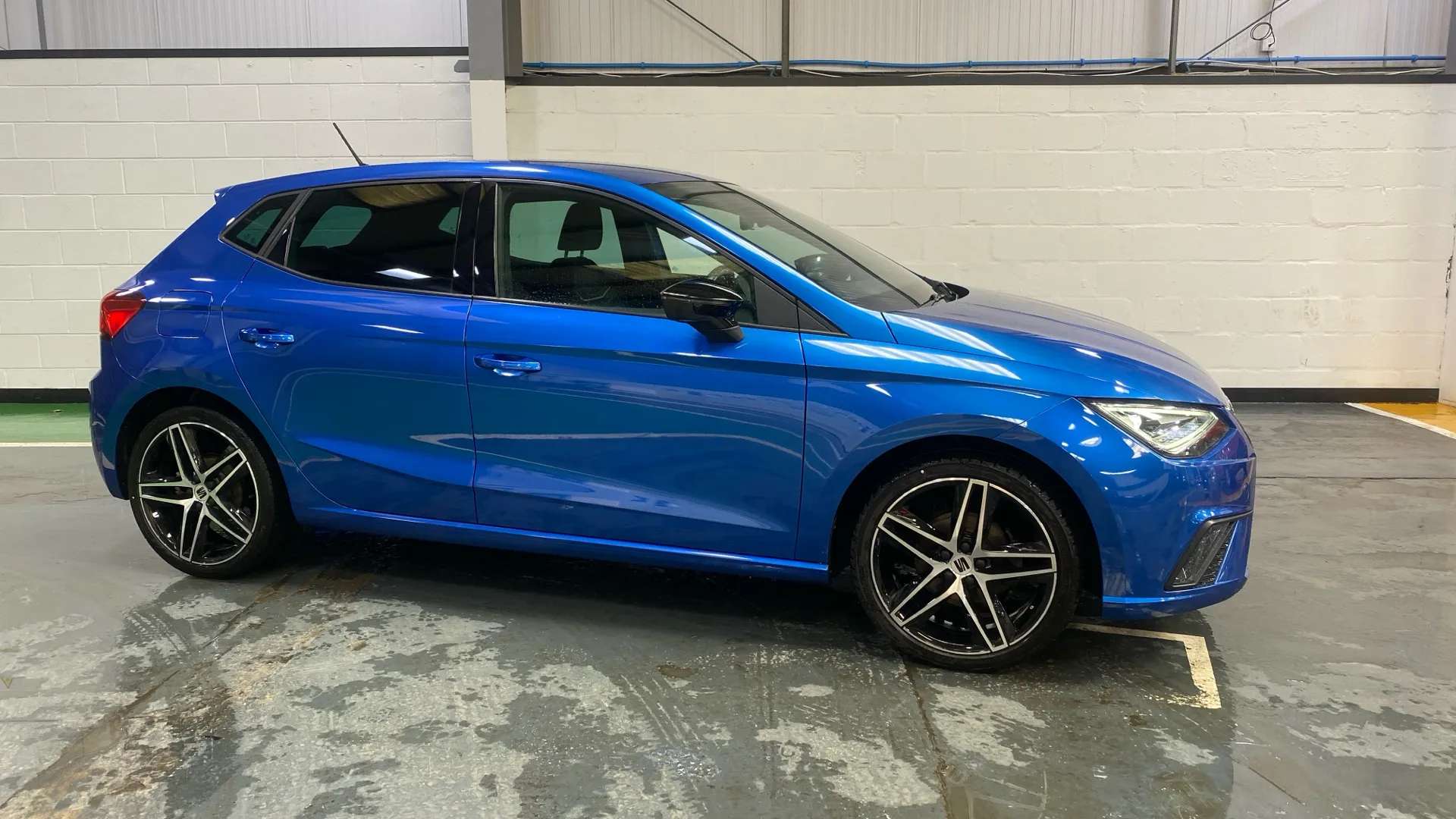 A 2023 SEAT IBIZA 1.0 TSI 110 FR Edition A 2023 SEAT IBIZA 1.0 TSI 110 FR Edition