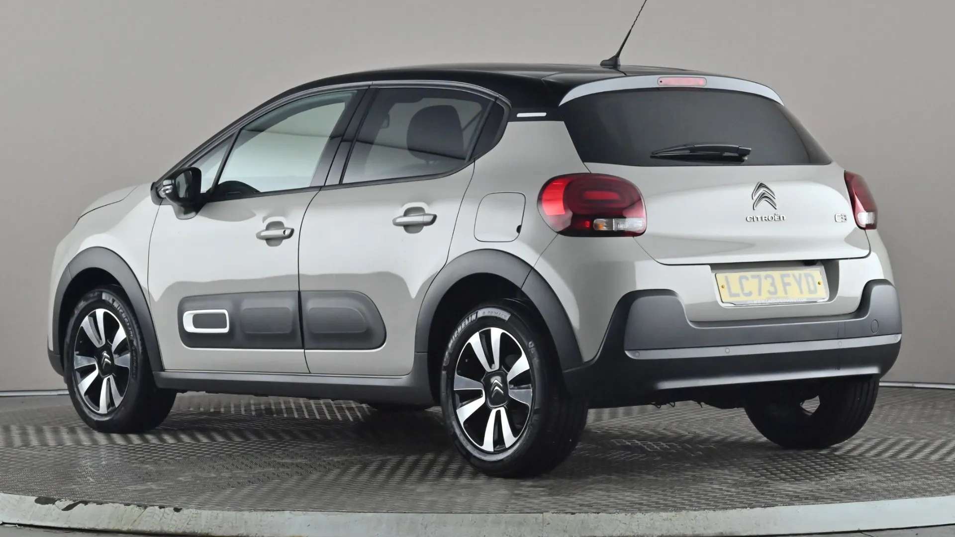 A 2023 CITROEN C3 1.2 PureTech 110 Plus EAT6 A 2023 CITROEN C3 1.2 PureTech 110 Plus EAT6