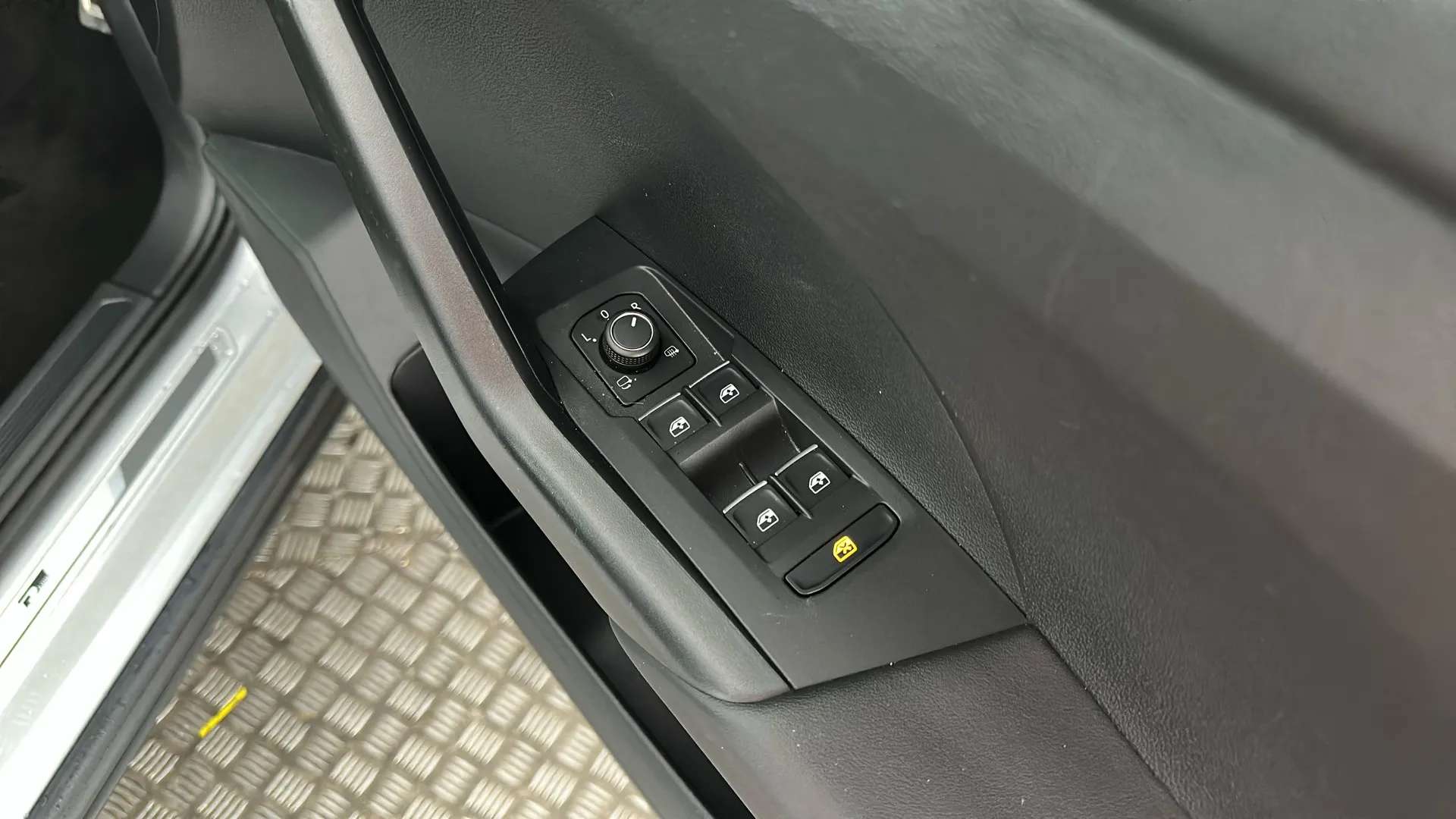 2023 VOLKSWAGEN T-CROSS 2023 VOLKSWAGEN T-CROSS