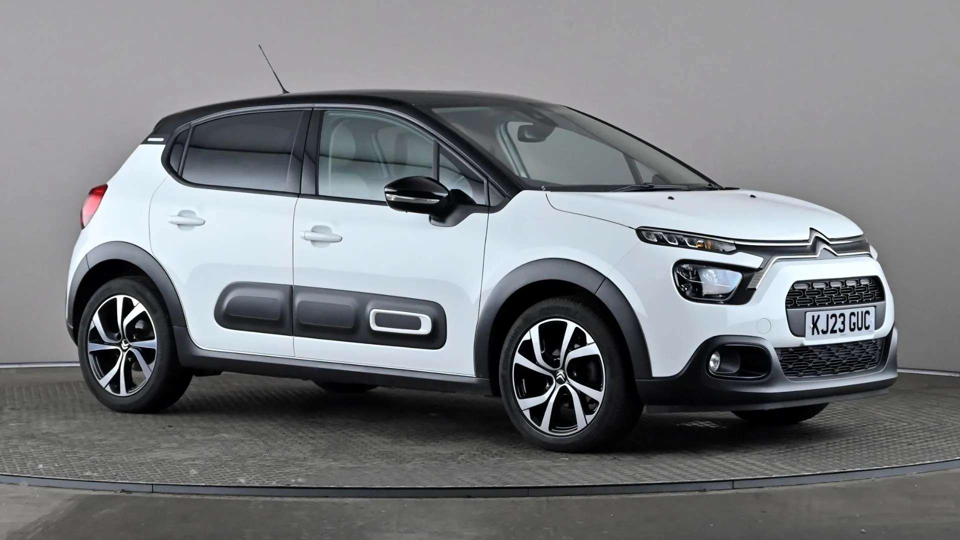 A 2023 CITROEN C3 1.2 PureTech 110 Shine Plus A 2023 CITROEN C3 1.2 PureTech 110 Shine Plus