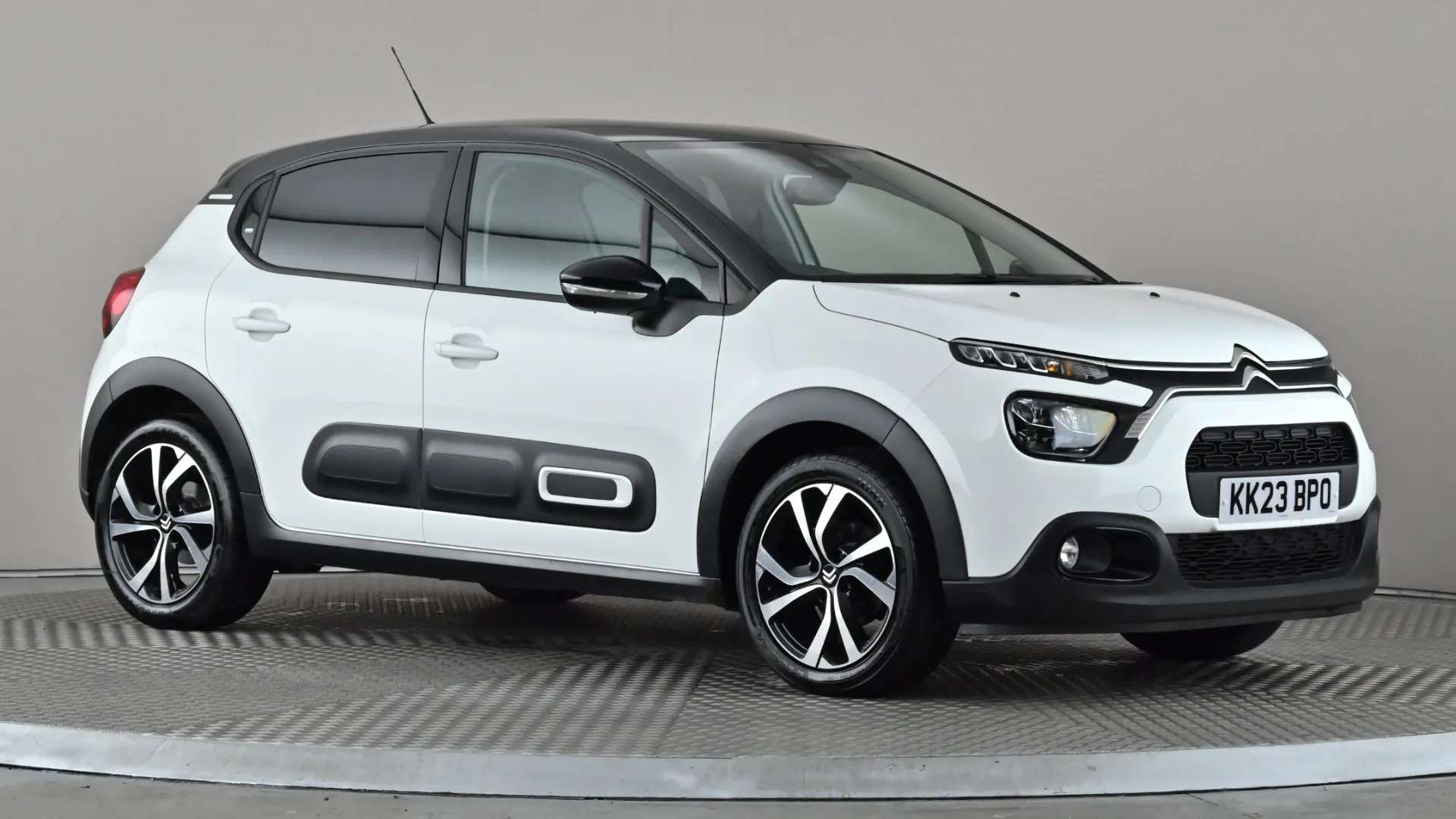 A 2023 CITROEN C3 1.2 PureTech 110 Shine Plus A 2023 CITROEN C3 1.2 PureTech 110 Shine Plus