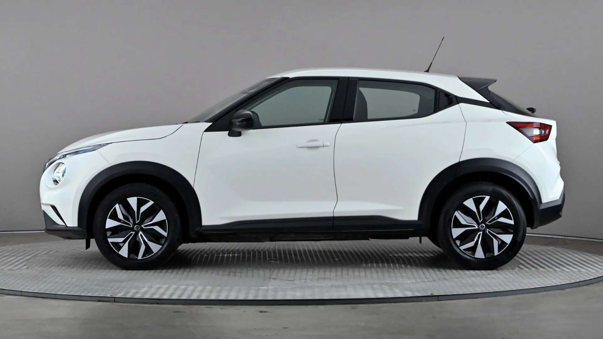 A 2022 NISSAN JUKE 1.0 DiG-T 114 Acenta DCT A 2022 NISSAN JUKE 1.0 DiG-T 114 Acenta DCT