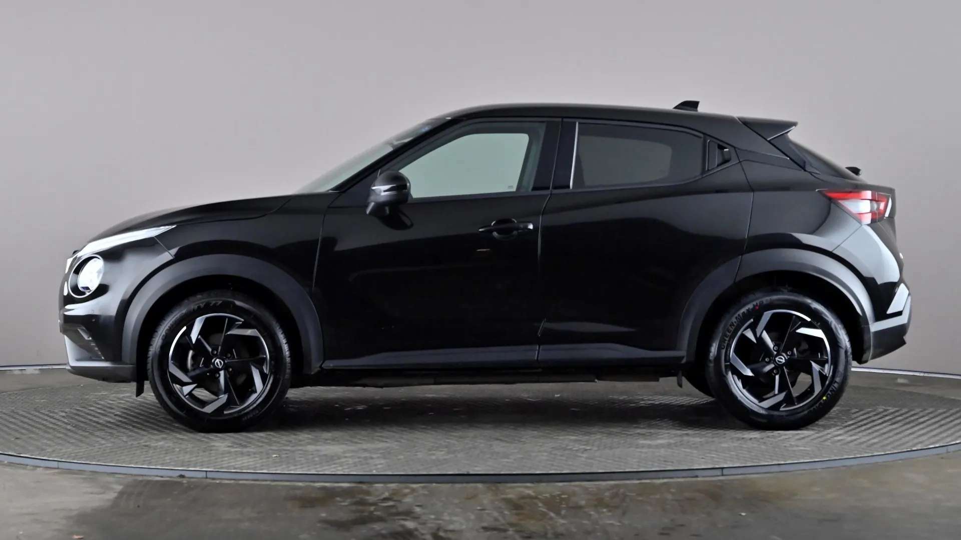 A 2024 NISSAN JUKE 1.0 DiG-T 114 N-Connecta A 2024 NISSAN JUKE 1.0 DiG-T 114 N-Connecta
