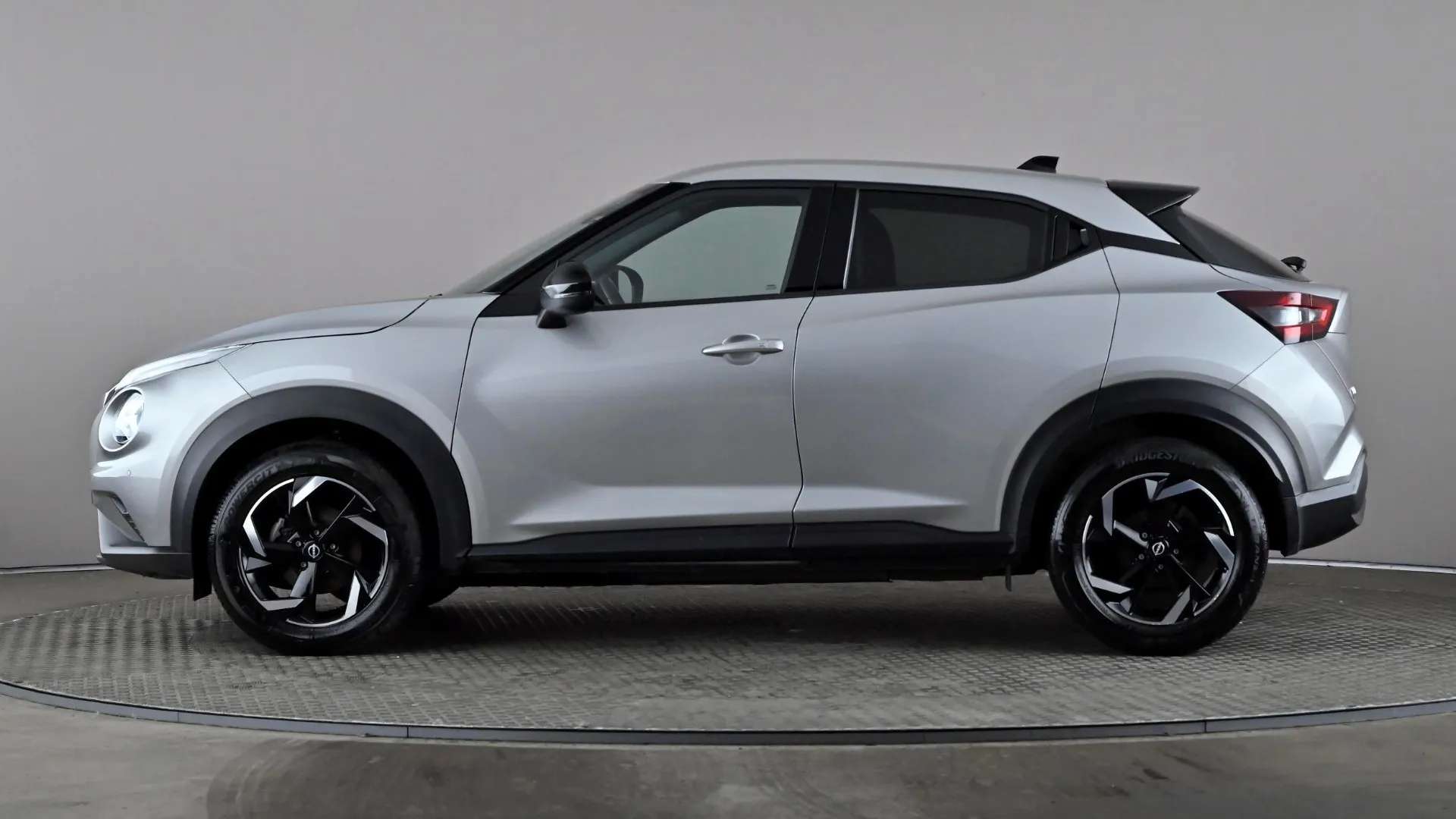 A 2024 NISSAN JUKE 1.0 DiG-T 114 N-Connecta A 2024 NISSAN JUKE 1.0 DiG-T 114 N-Connecta