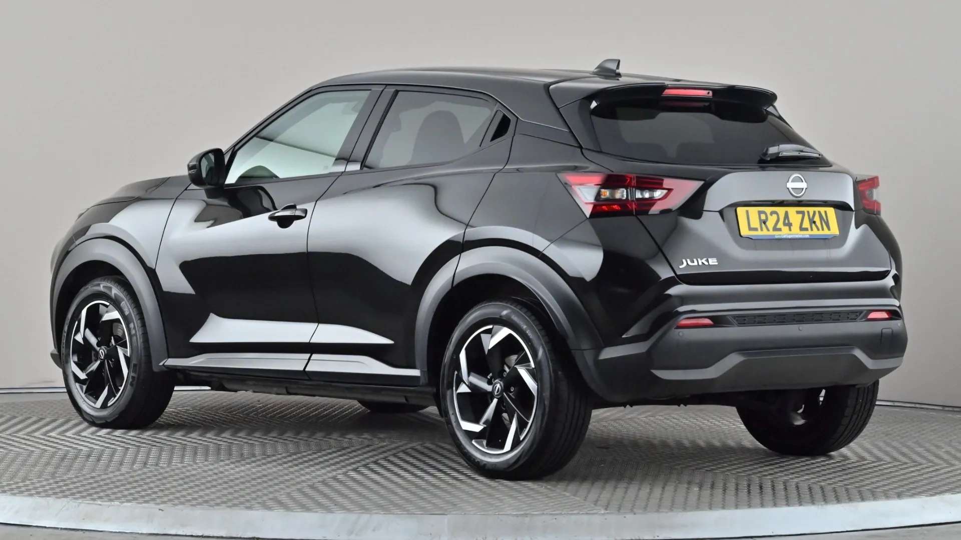 A 2024 NISSAN JUKE 1.0 DiG-T 114 N-Connecta A 2024 NISSAN JUKE 1.0 DiG-T 114 N-Connecta