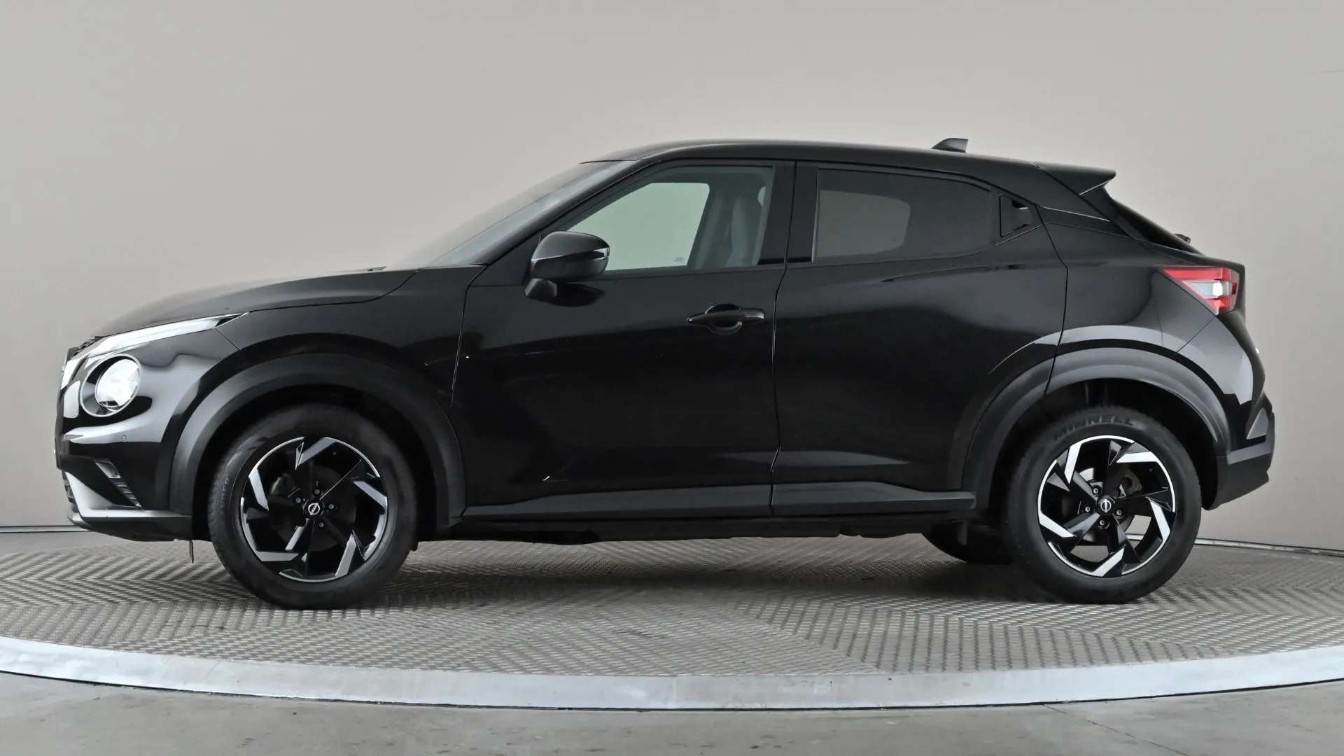 A 2024 NISSAN JUKE 1.0 DiG-T 114 N-Connecta A 2024 NISSAN JUKE 1.0 DiG-T 114 N-Connecta