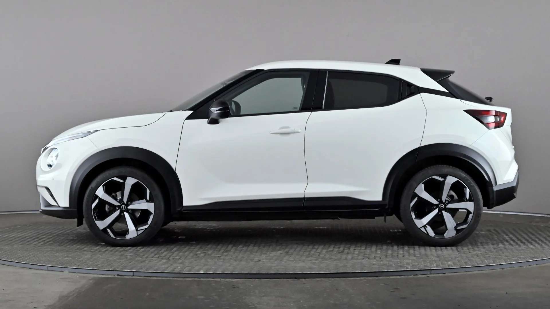 A 2023 NISSAN JUKE 1.0 DiG-T 114 Tekna DCT A 2023 NISSAN JUKE 1.0 DiG-T 114 Tekna DCT