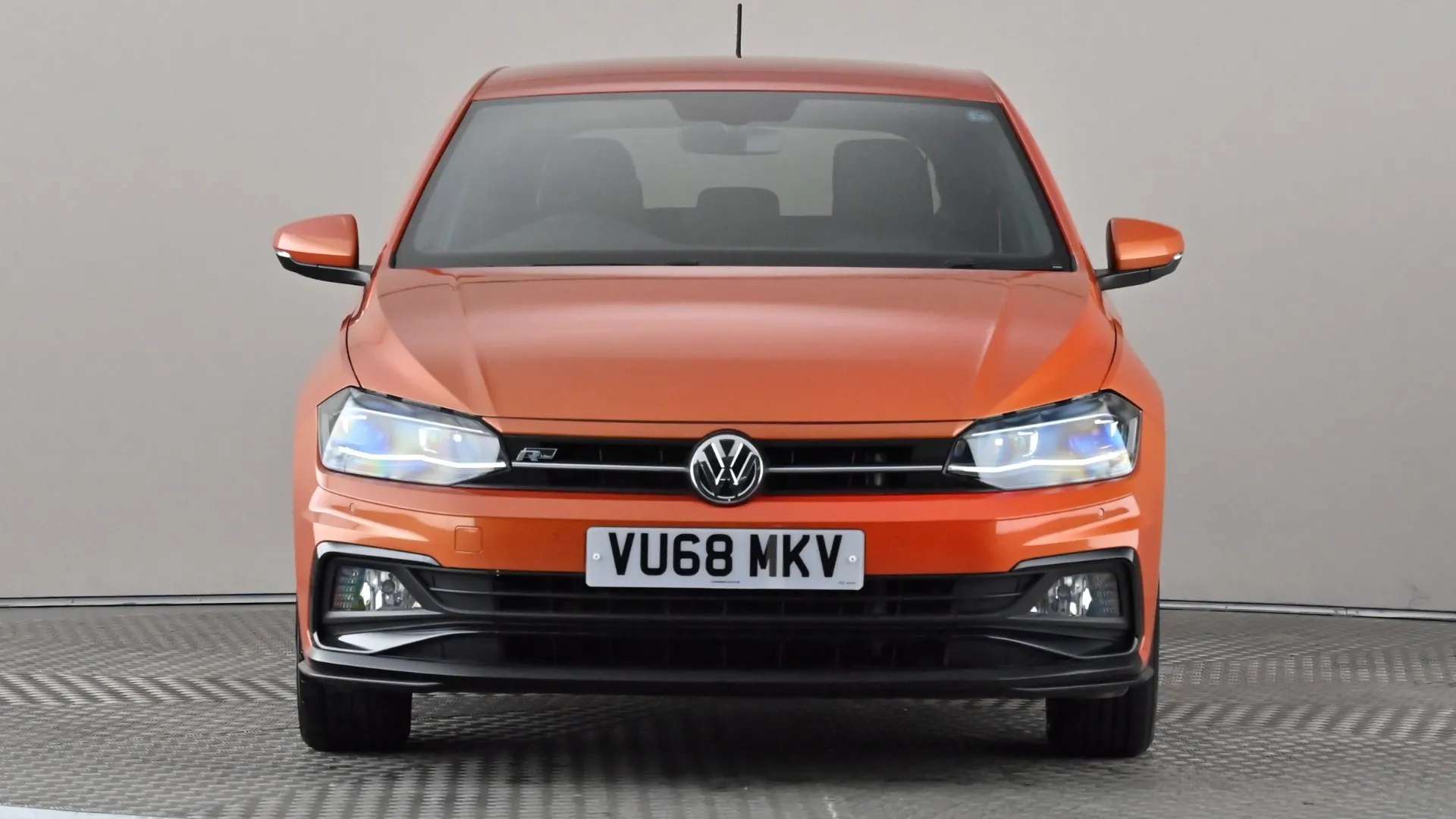 A 2018 VOLKSWAGEN POLO 1.0 TSI 115 R-Line DSG A 2018 VOLKSWAGEN POLO 1.0 TSI 115 R-Line DSG