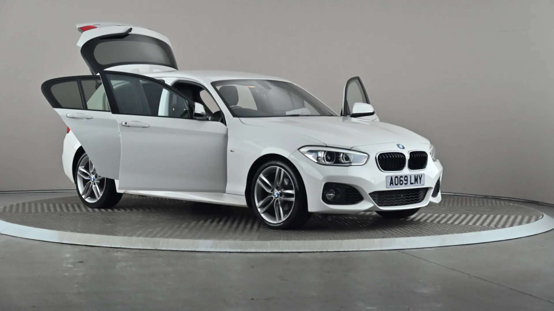 2019 BMW 1 SERIES 2019 BMW 1 SERIES