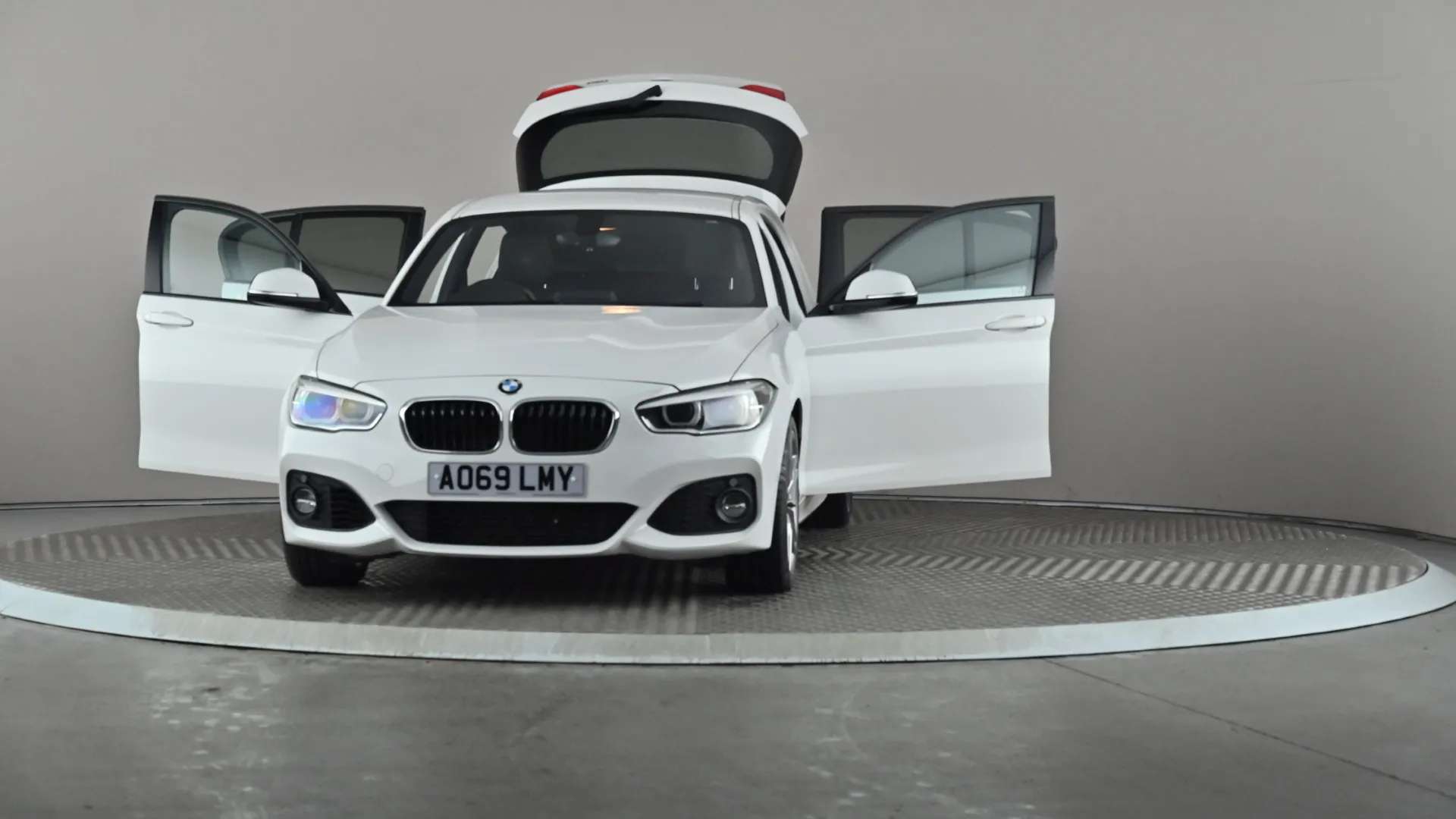 2019 BMW 1 SERIES 2019 BMW 1 SERIES