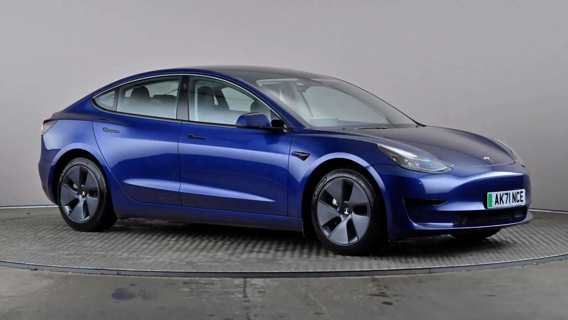 A 2021 TESLA MODEL 3 Standard Plus Auto A 2021 TESLA MODEL 3 Standard Plus Auto