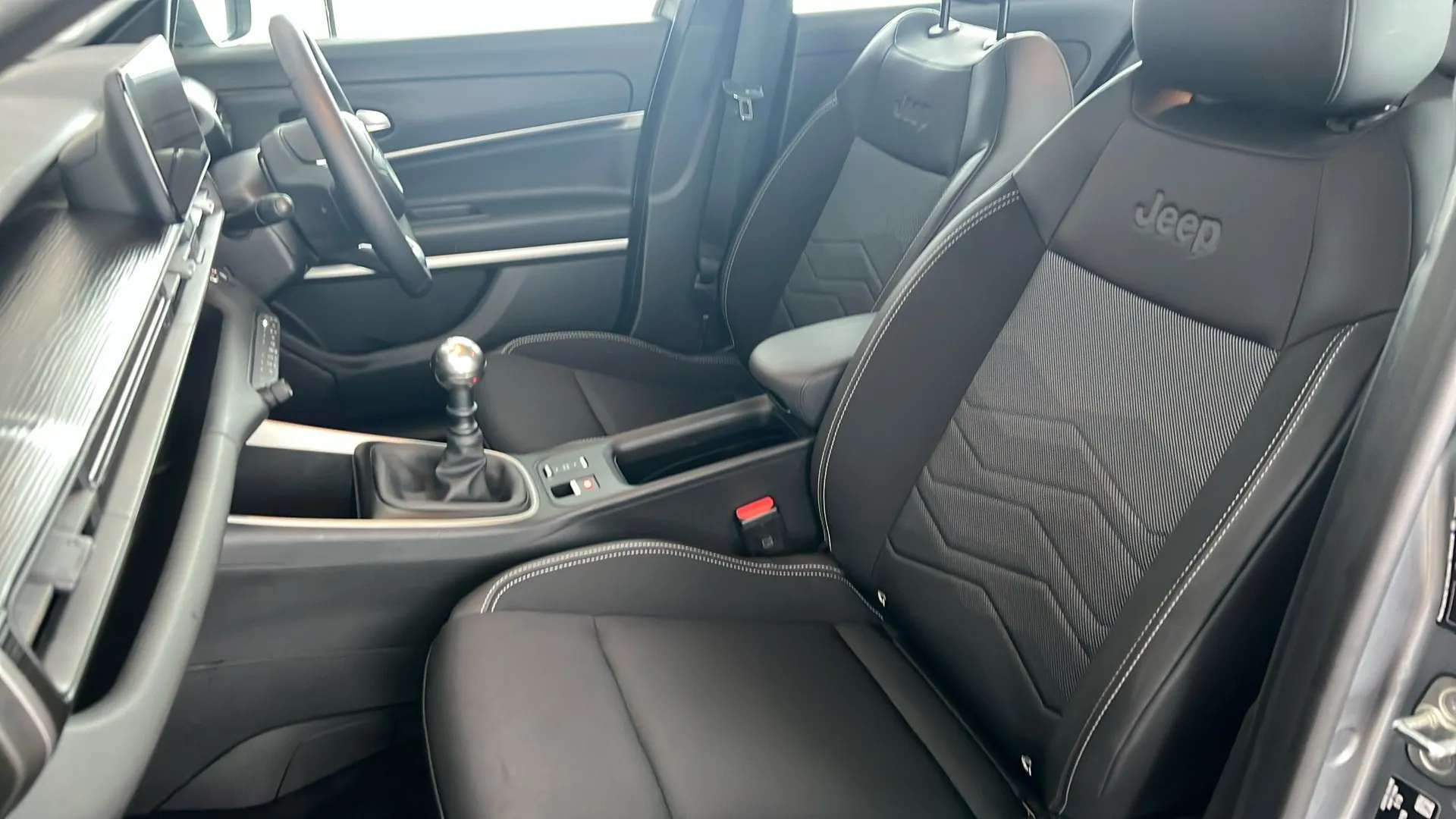 2024 JEEP AVENGER 2024 JEEP AVENGER