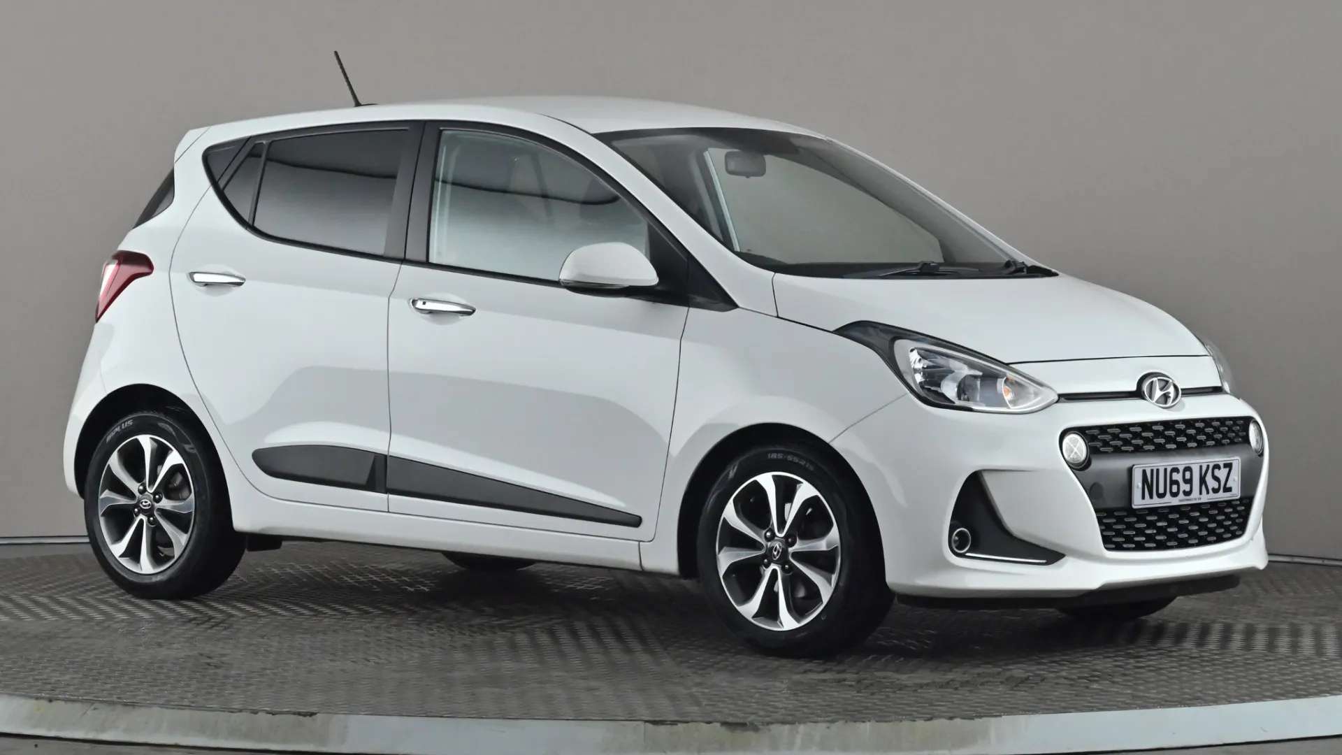 A 2019 HYUNDAI I10 1.2 Premium SE A 2019 HYUNDAI I10 1.2 Premium SE