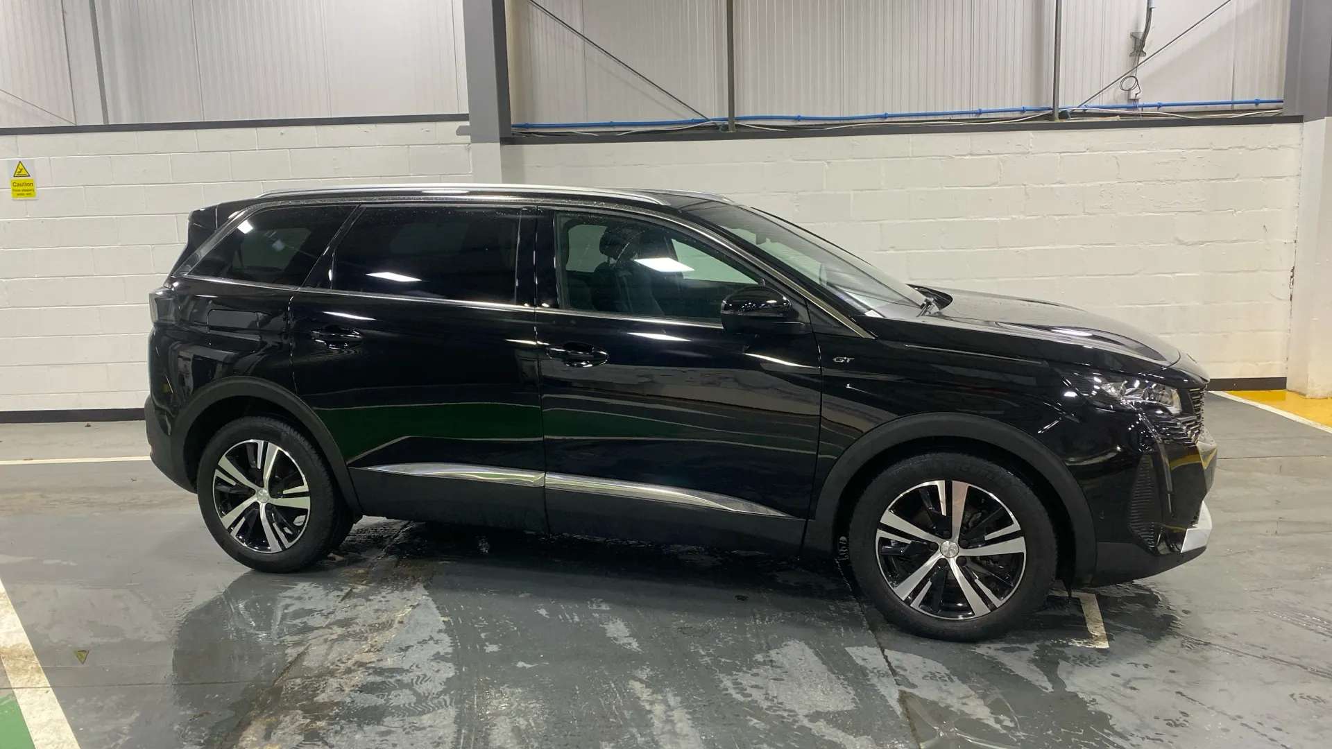 2021 PEUGEOT 5008 2021 PEUGEOT 5008