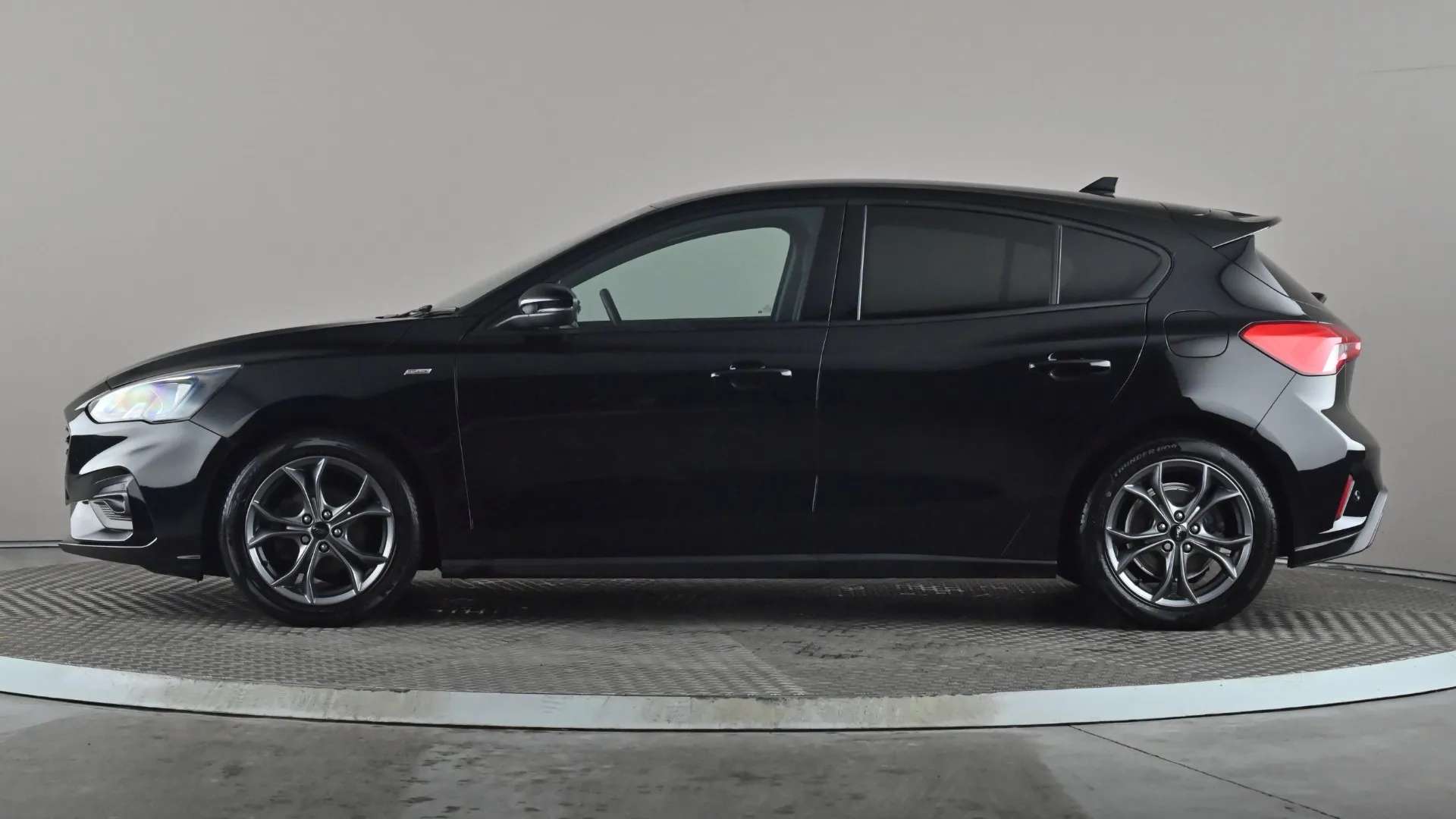 A 2019 FORD FOCUS 1.0 EcoBoost 125 ST-Line A 2019 FORD FOCUS 1.0 EcoBoost 125 ST-Line