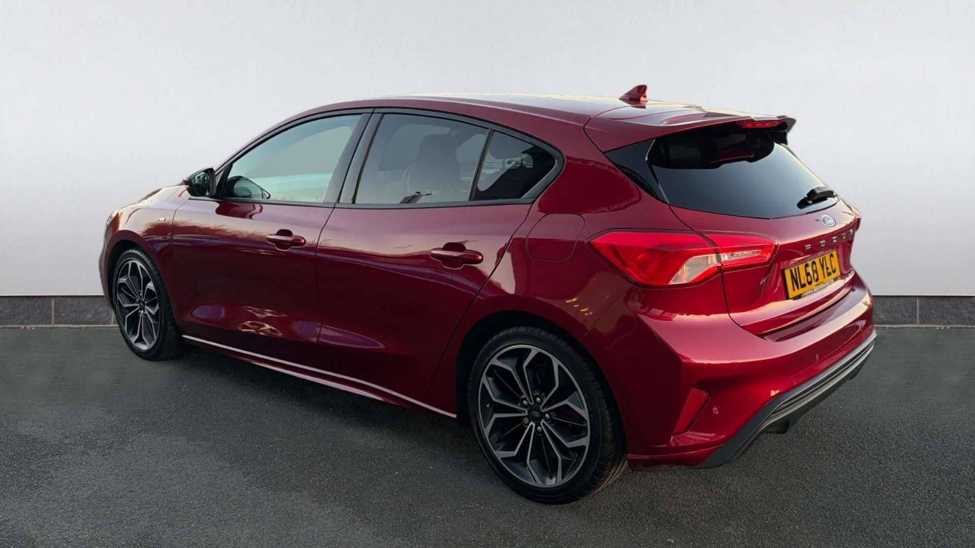 A 2018 FORD FOCUS 1.0 EcoBoost 125 ST-Line X A 2018 FORD FOCUS 1.0 EcoBoost 125 ST-Line X