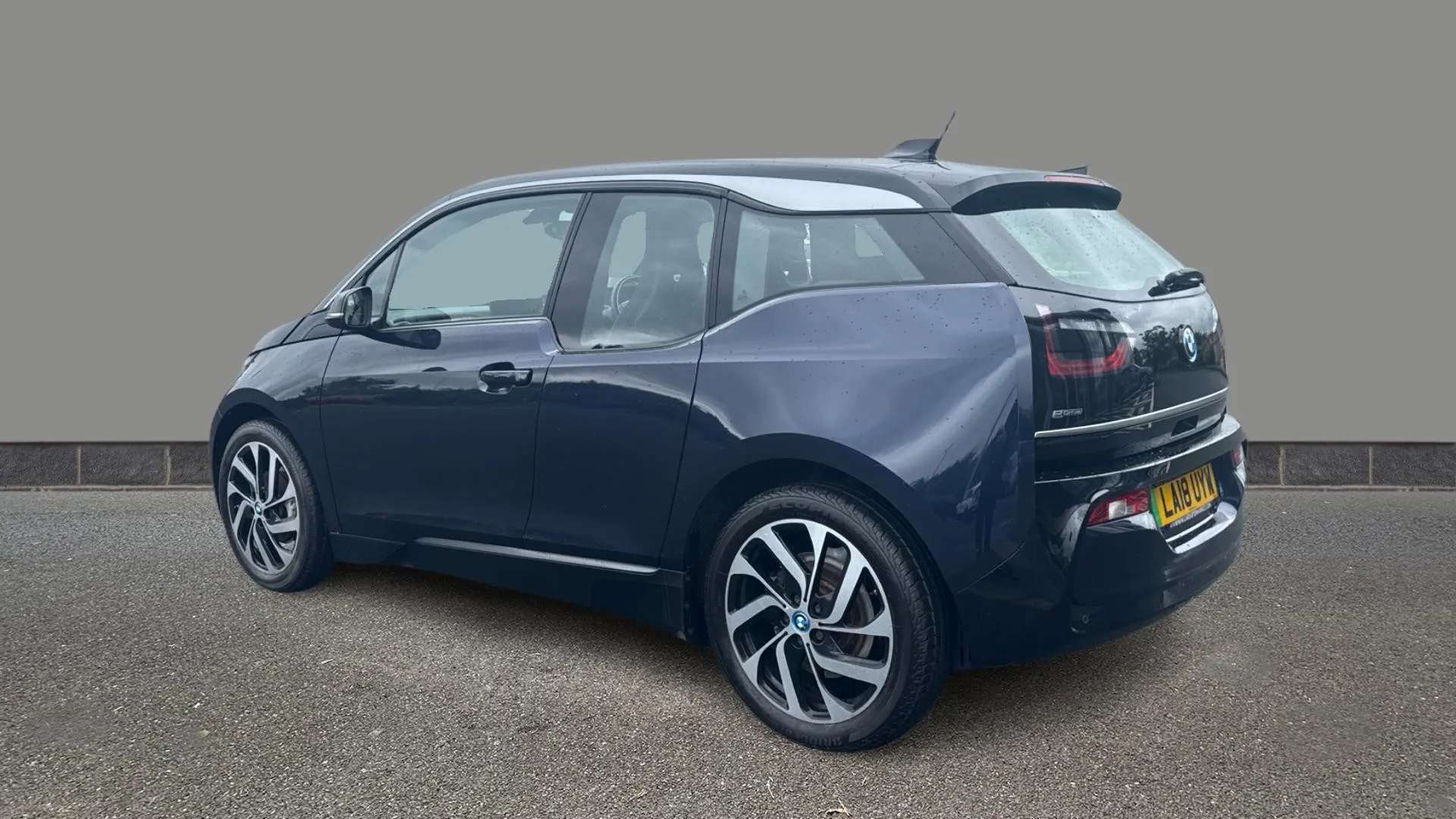 A 2018 BMW I3 125kW 33kWh Auto A 2018 BMW I3 125kW 33kWh Auto