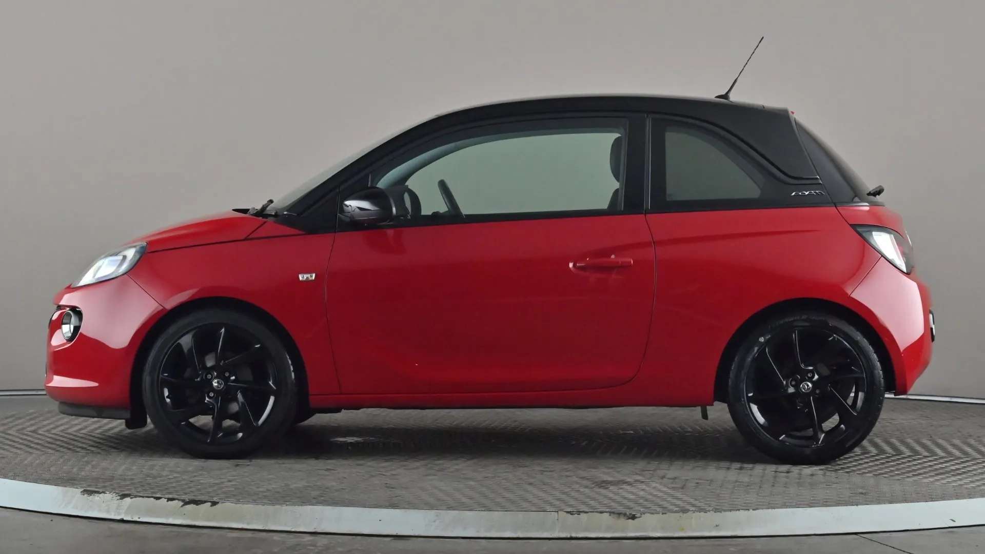 A 2017 VAUXHALL ADAM 1.2i Energised A 2017 VAUXHALL ADAM 1.2i Energised